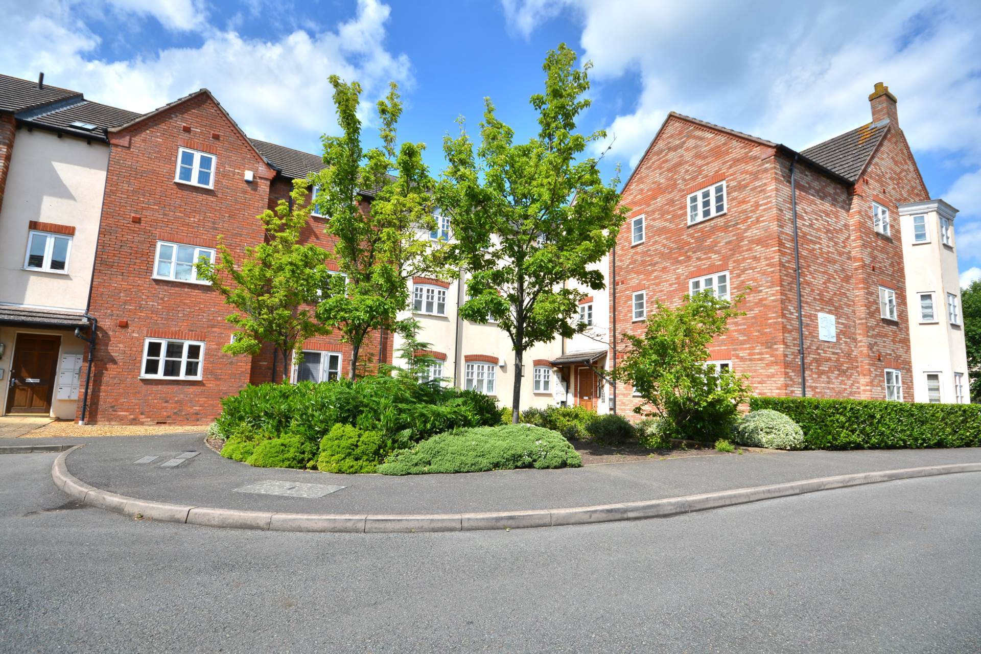 Additional Property Image 2 bedroom Apartment for sale in Rugby 13