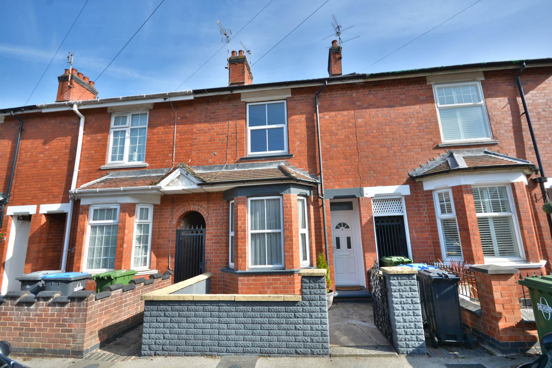 2 bedroom Terraced for sale in Rugby