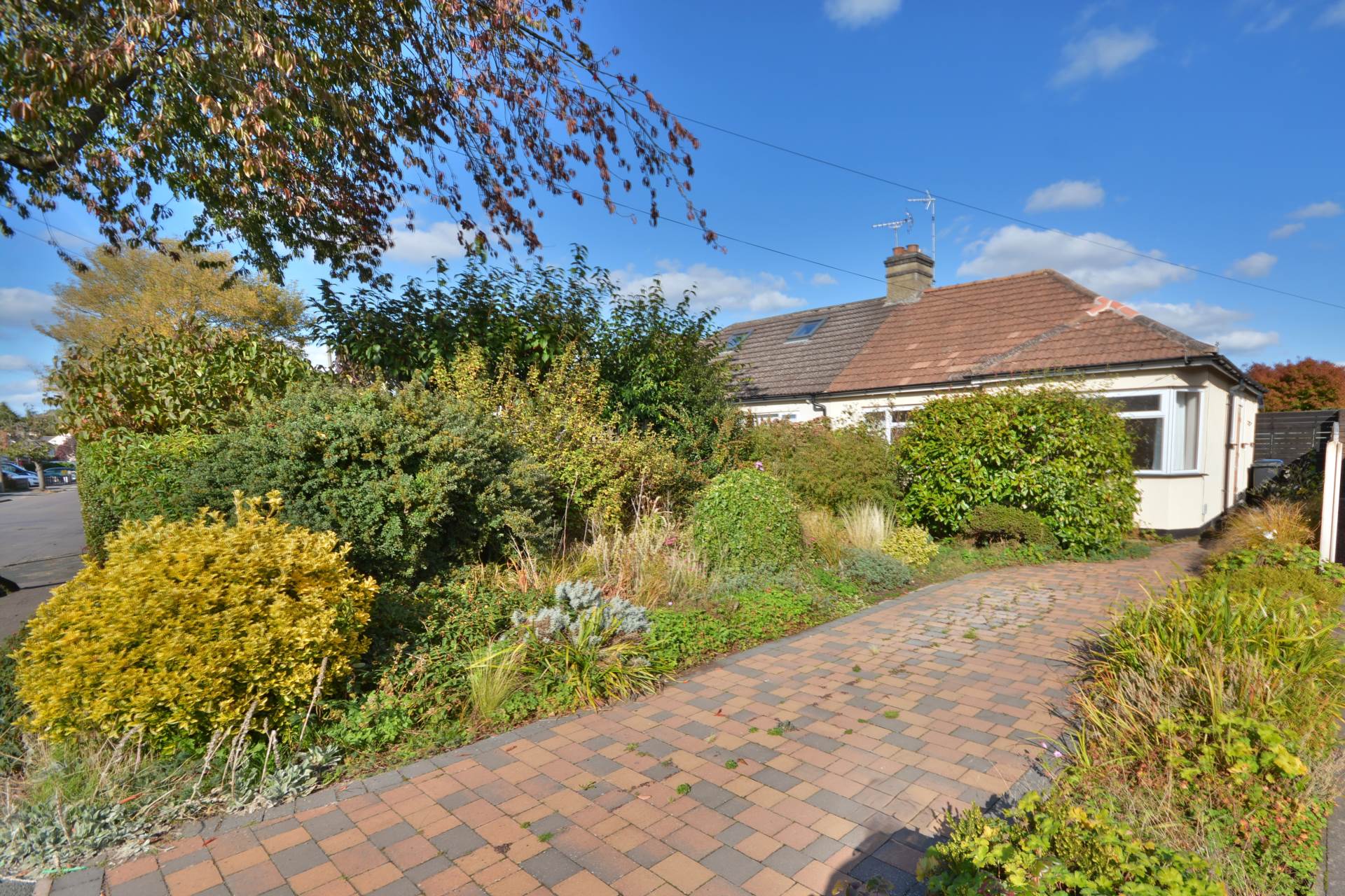 2 bedroom Semi Detached Bungalow for sale in Rugby