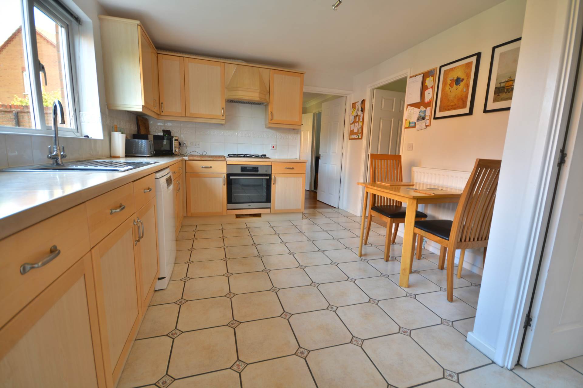 Additional Property Image 4 bedroom Detached for sale in Rugby 7