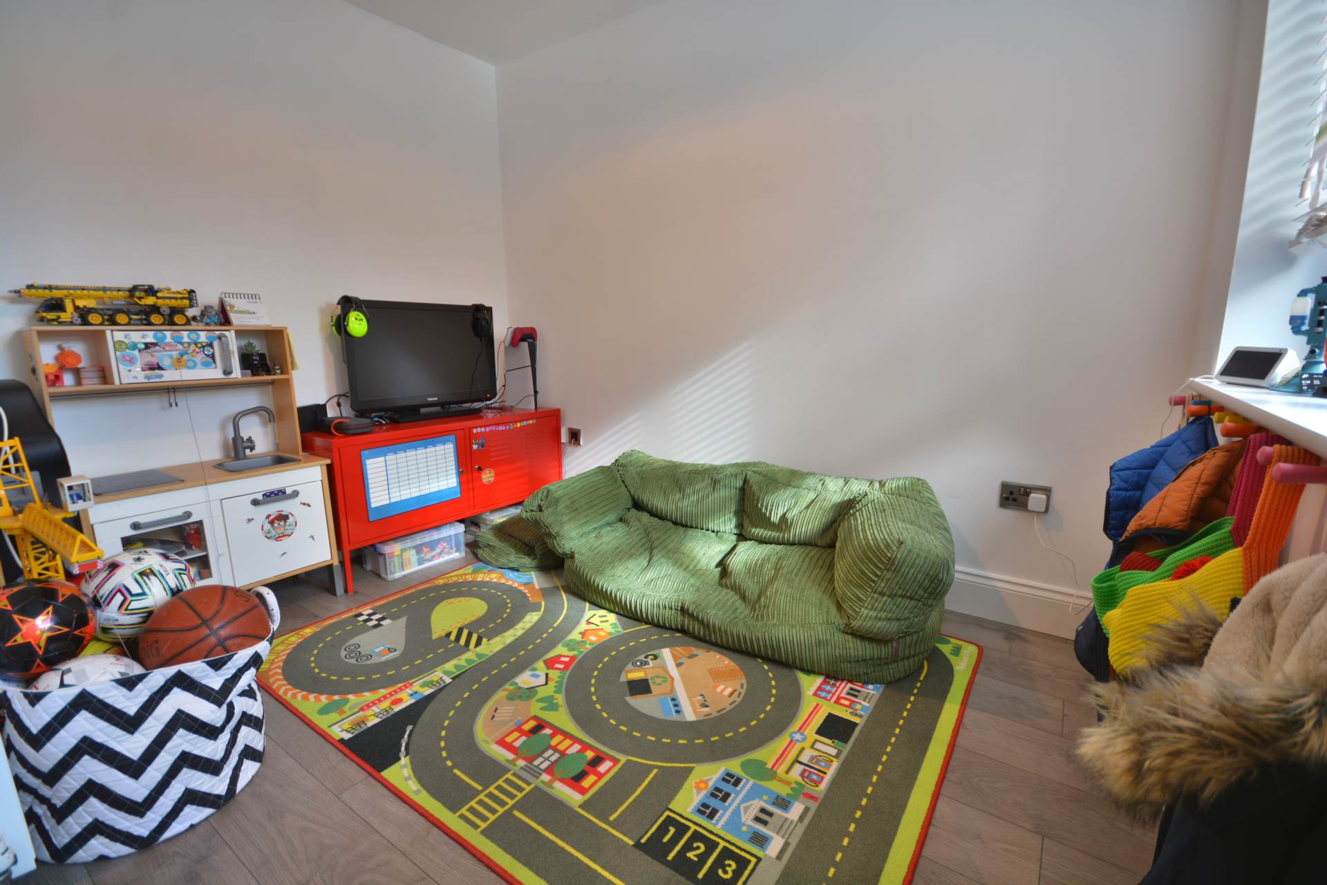 Additional Property Image 4 bedroom Detached for sale in Rugby 8