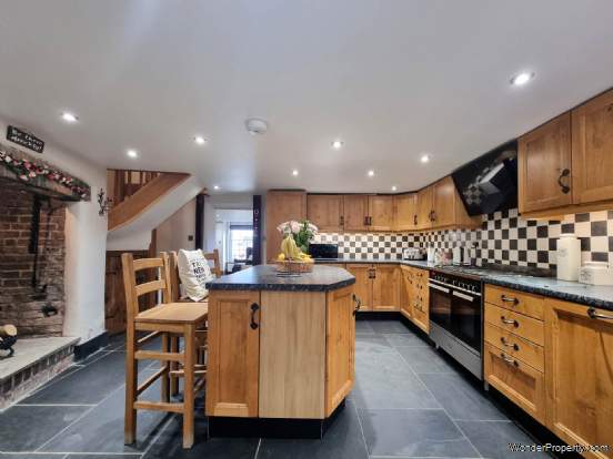 Additional Property Image 3 bedroom Terraced for sale in Bideford 8