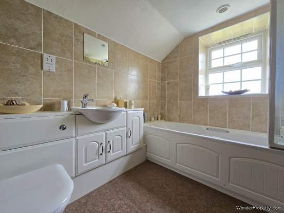 Additional Property Image 3 bedroom Detached for sale in Torrington 12