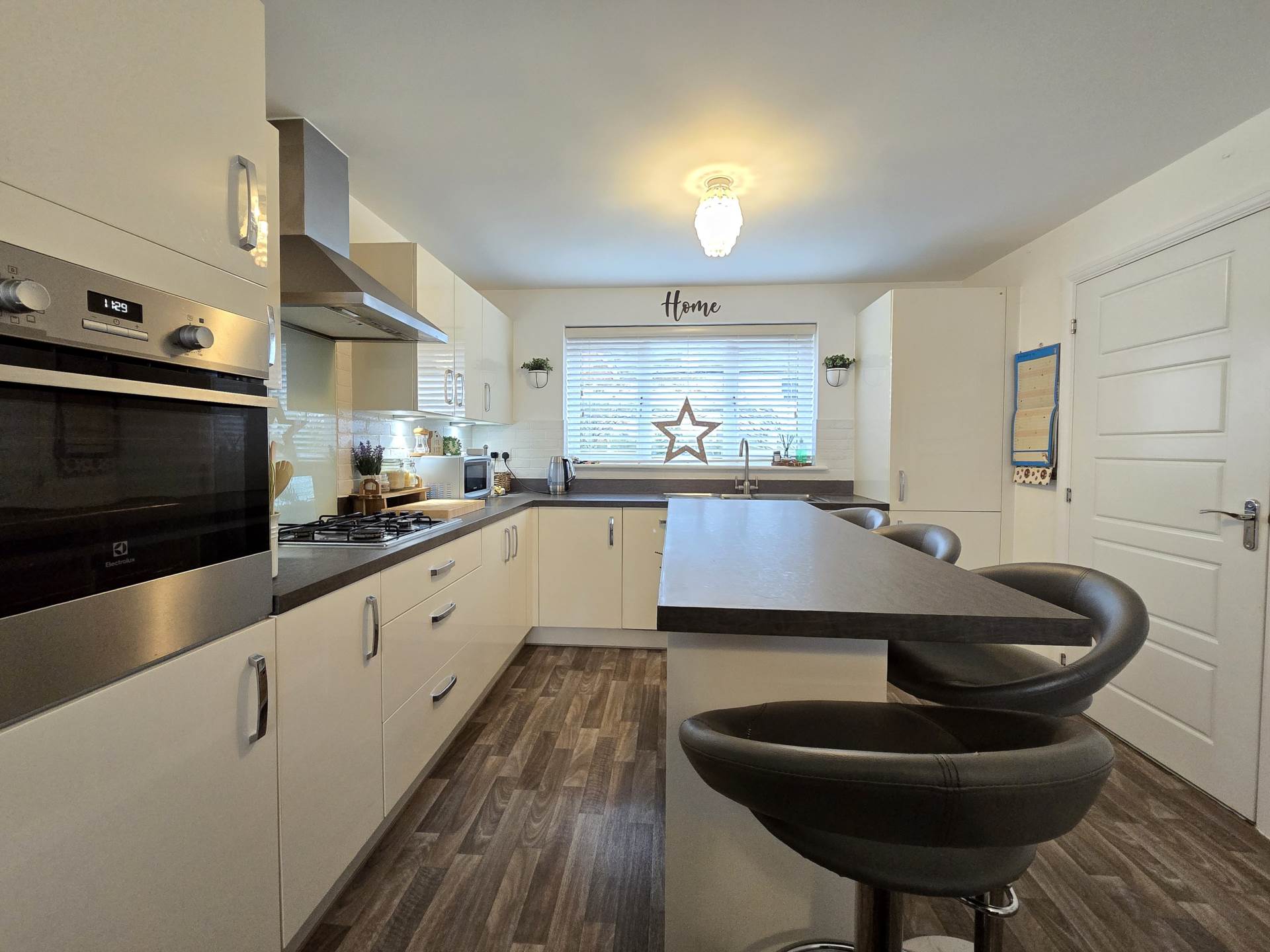 Additional Property Image 4 bedroom Detached for sale in Barnstaple 4
