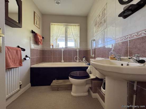 Additional Property Image 3 bedroom Detached for sale in Bideford 11