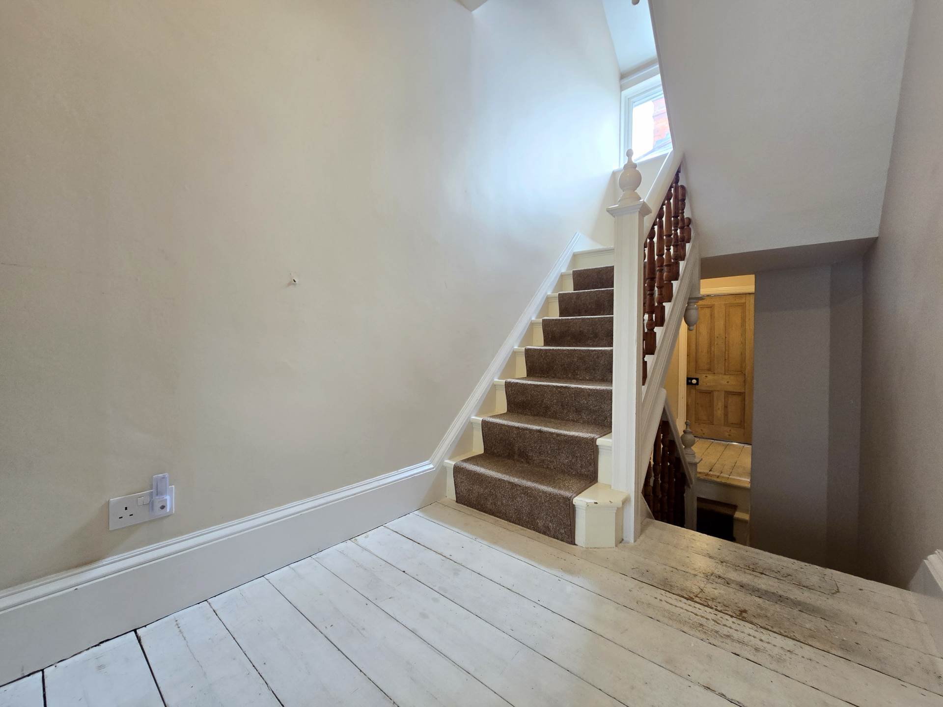 Additional Property Image 5 bedroom Terraced for sale in Bideford 9