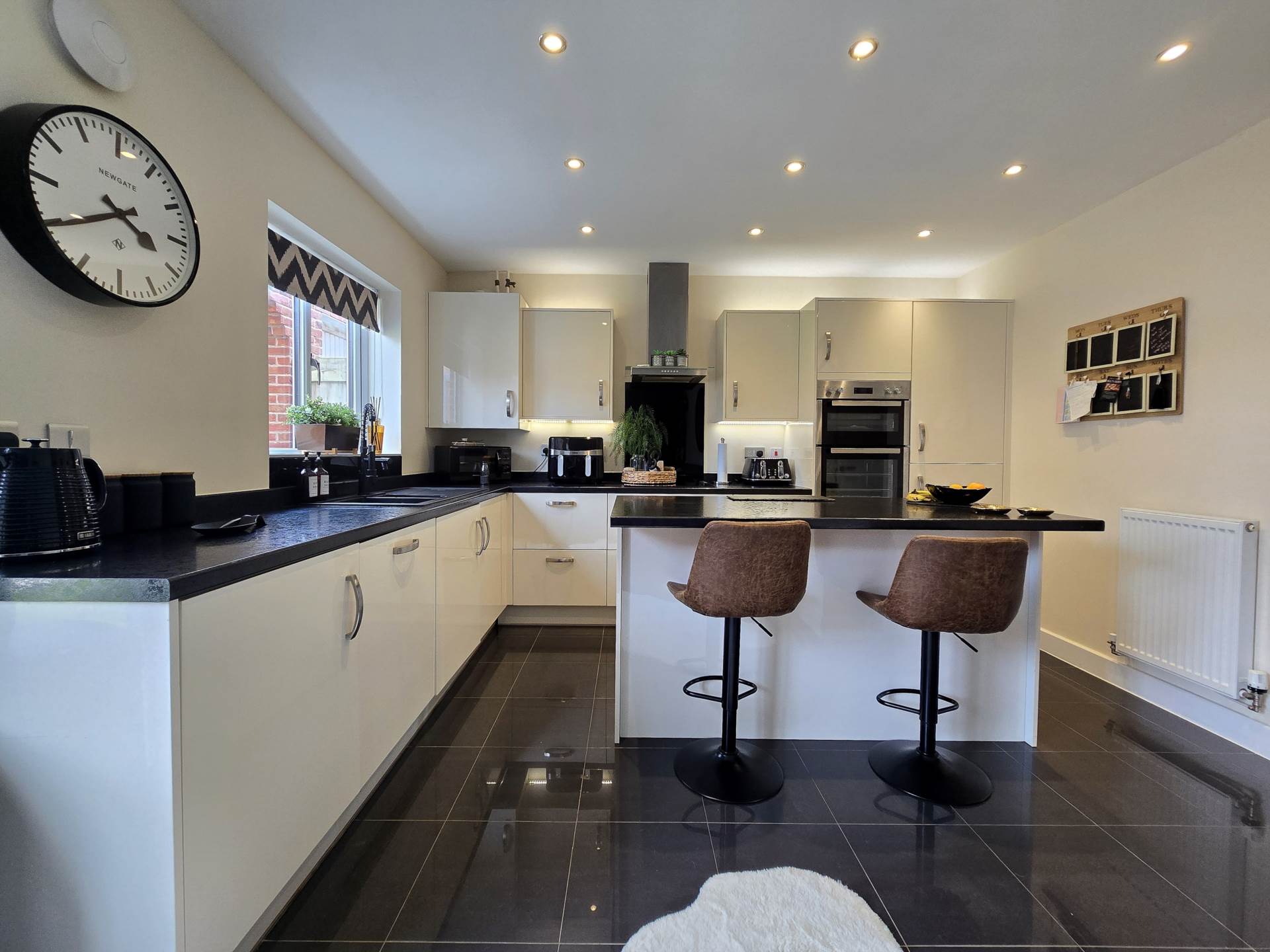 Additional Property Image 4 bedroom Detached for sale in Bideford 8