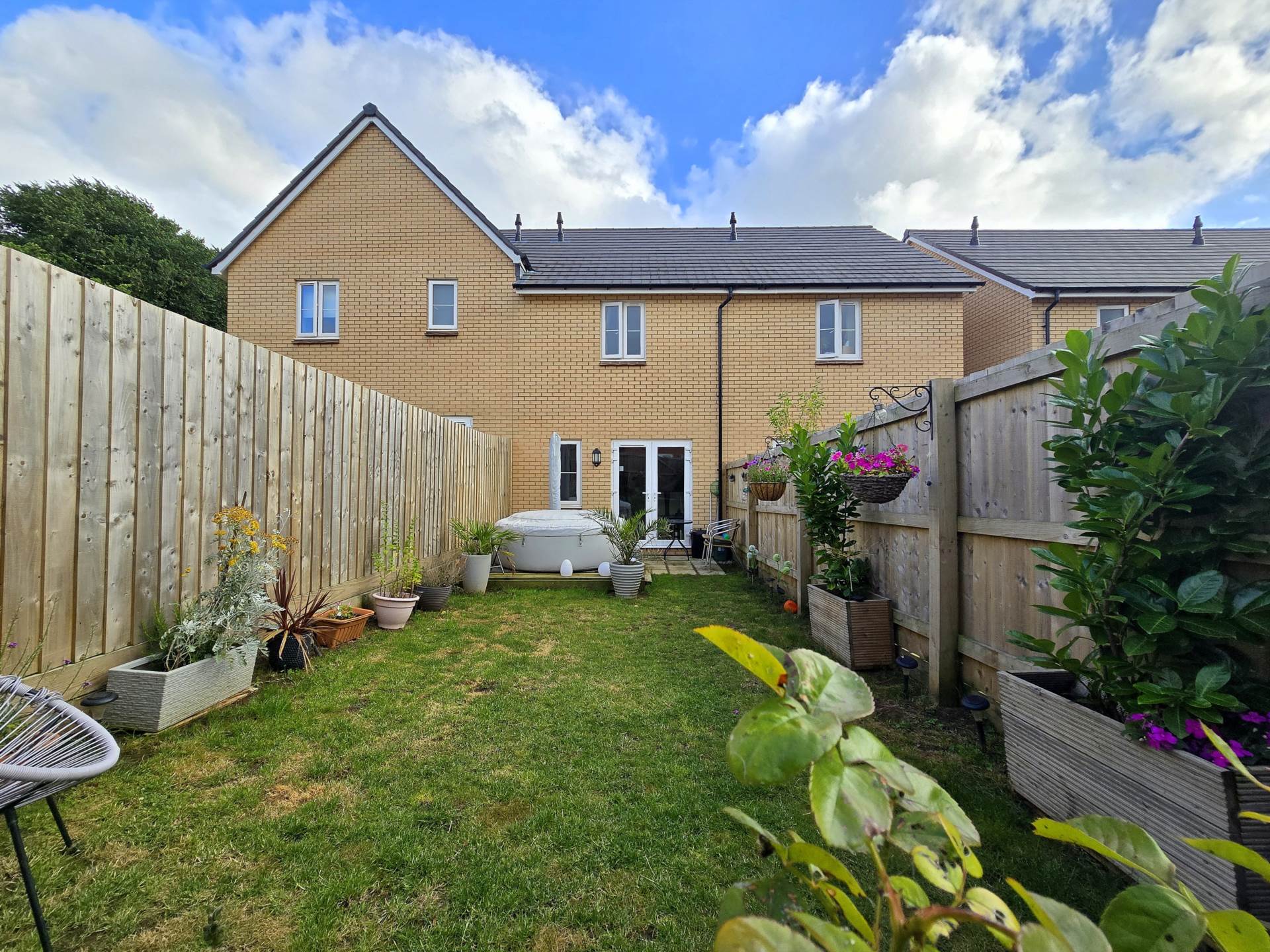 Additional Property Image 2 bedroom Terraced for sale in Bideford 2