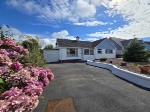 2 bedroom Detached Bungalow for sale in Bideford