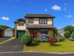 4 bedroom Detached for sale in Winkleigh