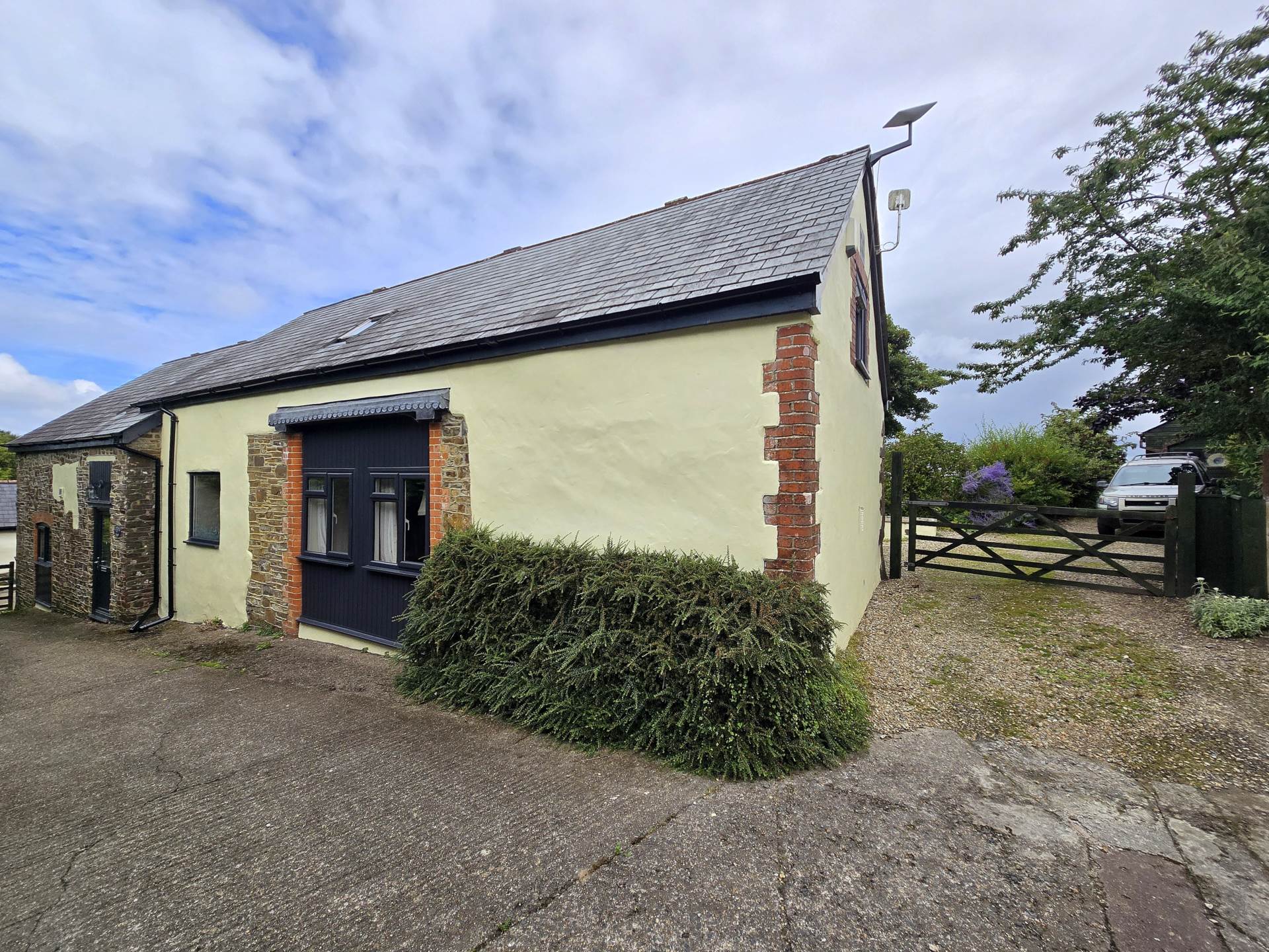 Additional Property Image 4 bedroom Detached for sale in Torrington 3