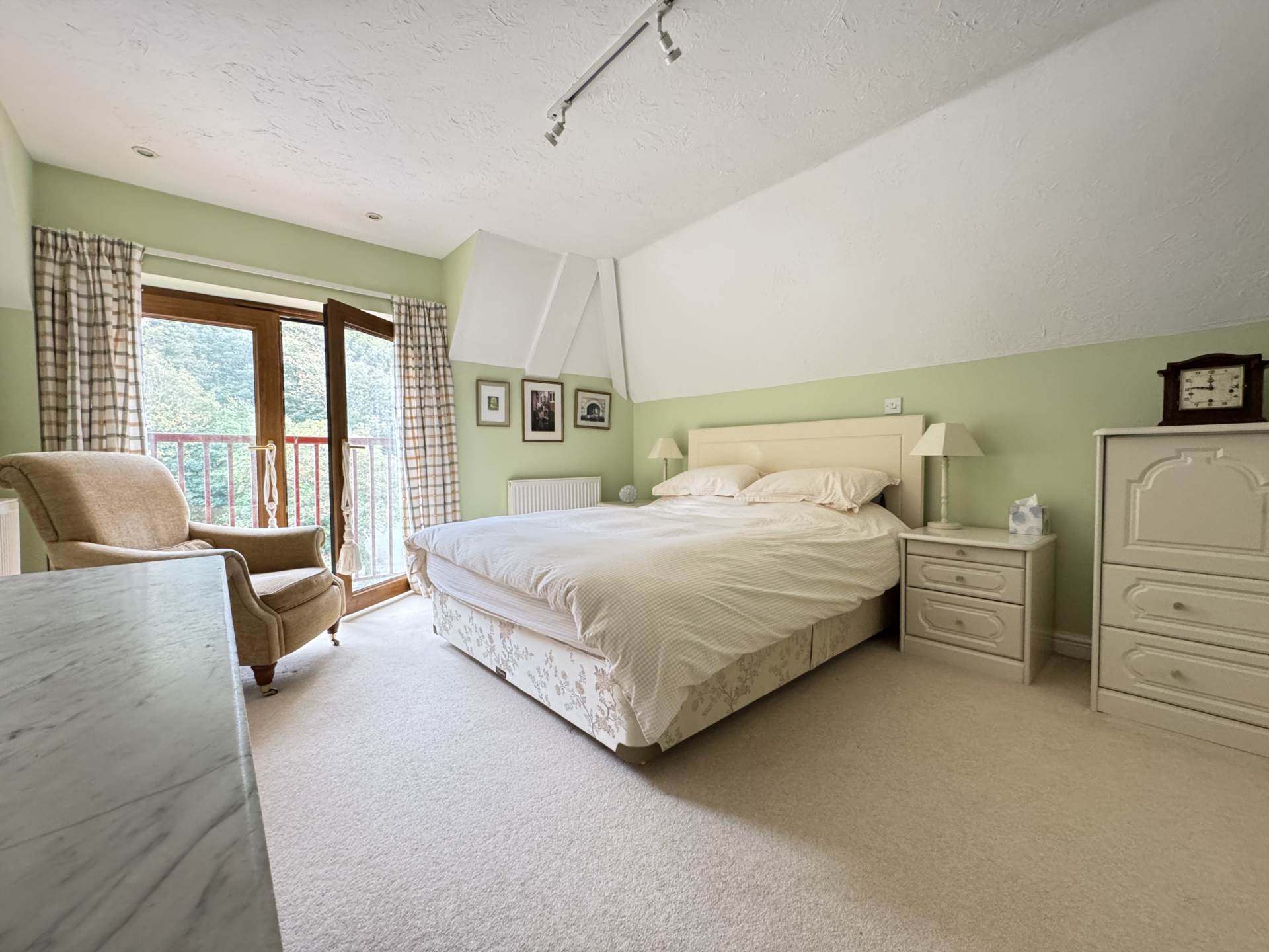 Additional Property Image 3 bedroom Apartment for sale in Bideford 14