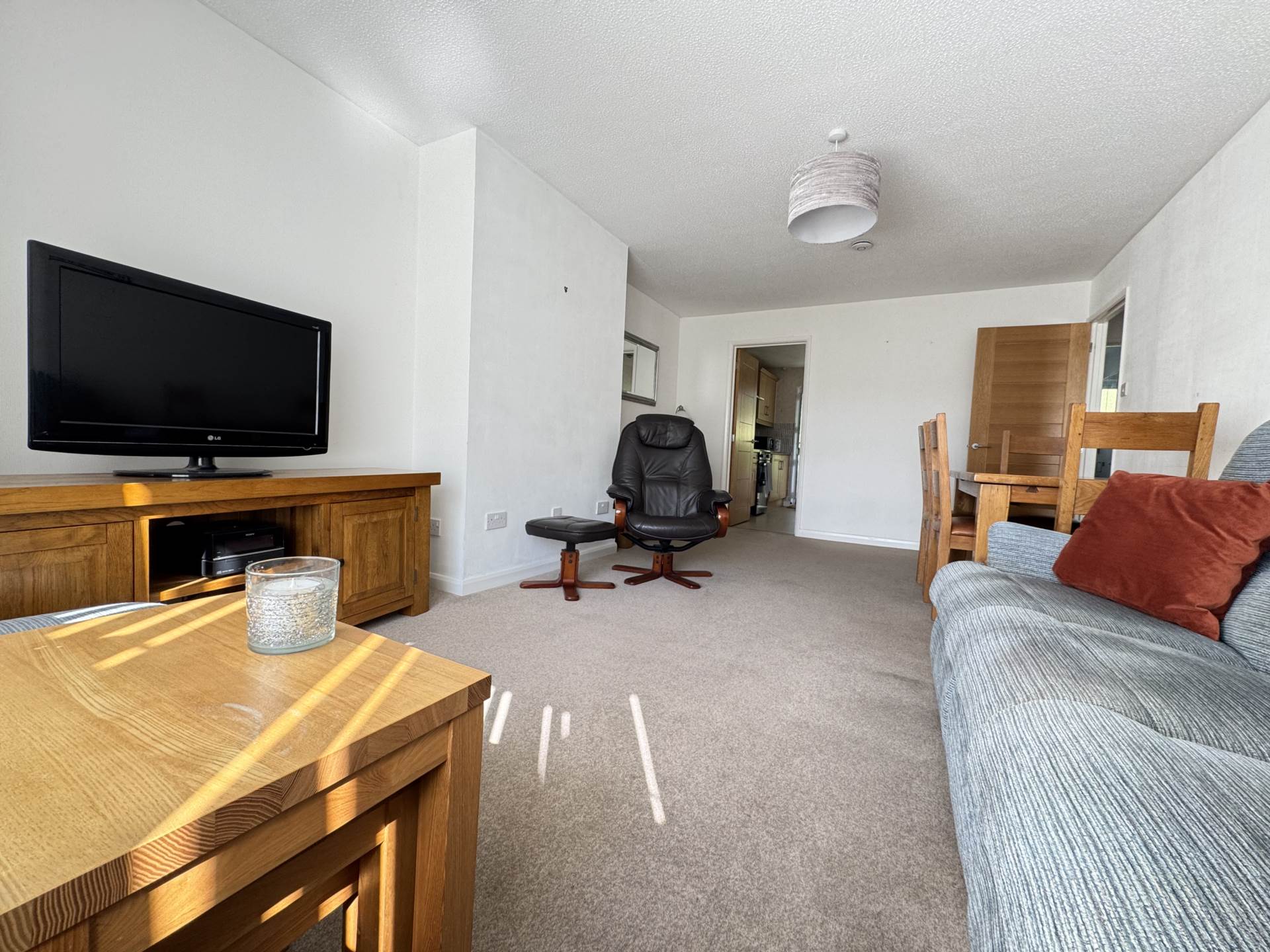 Additional Property Image 2 bedroom Detached Bungalow for sale in Bideford 2