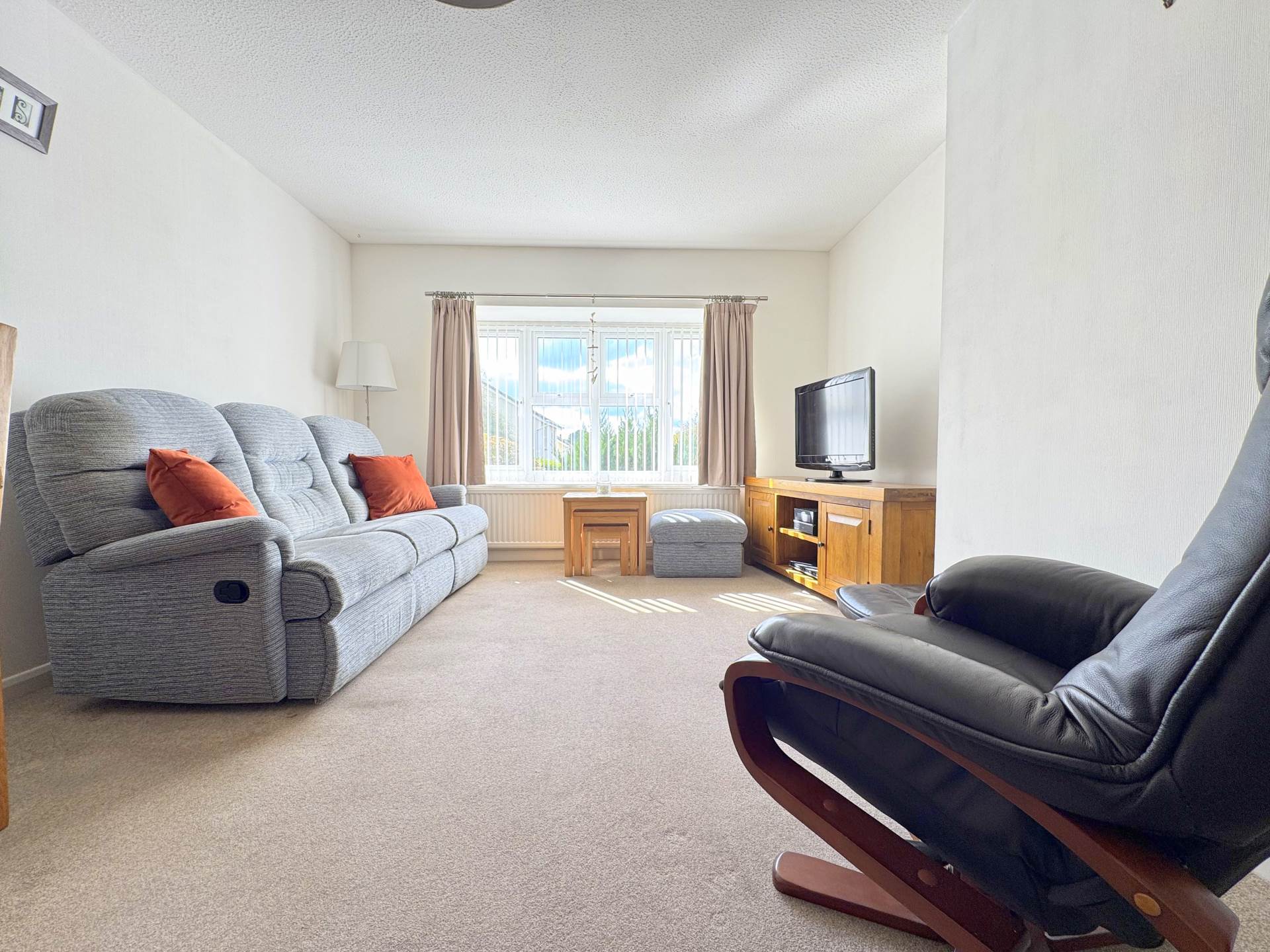 Additional Property Image 2 bedroom Detached Bungalow for sale in Bideford 4