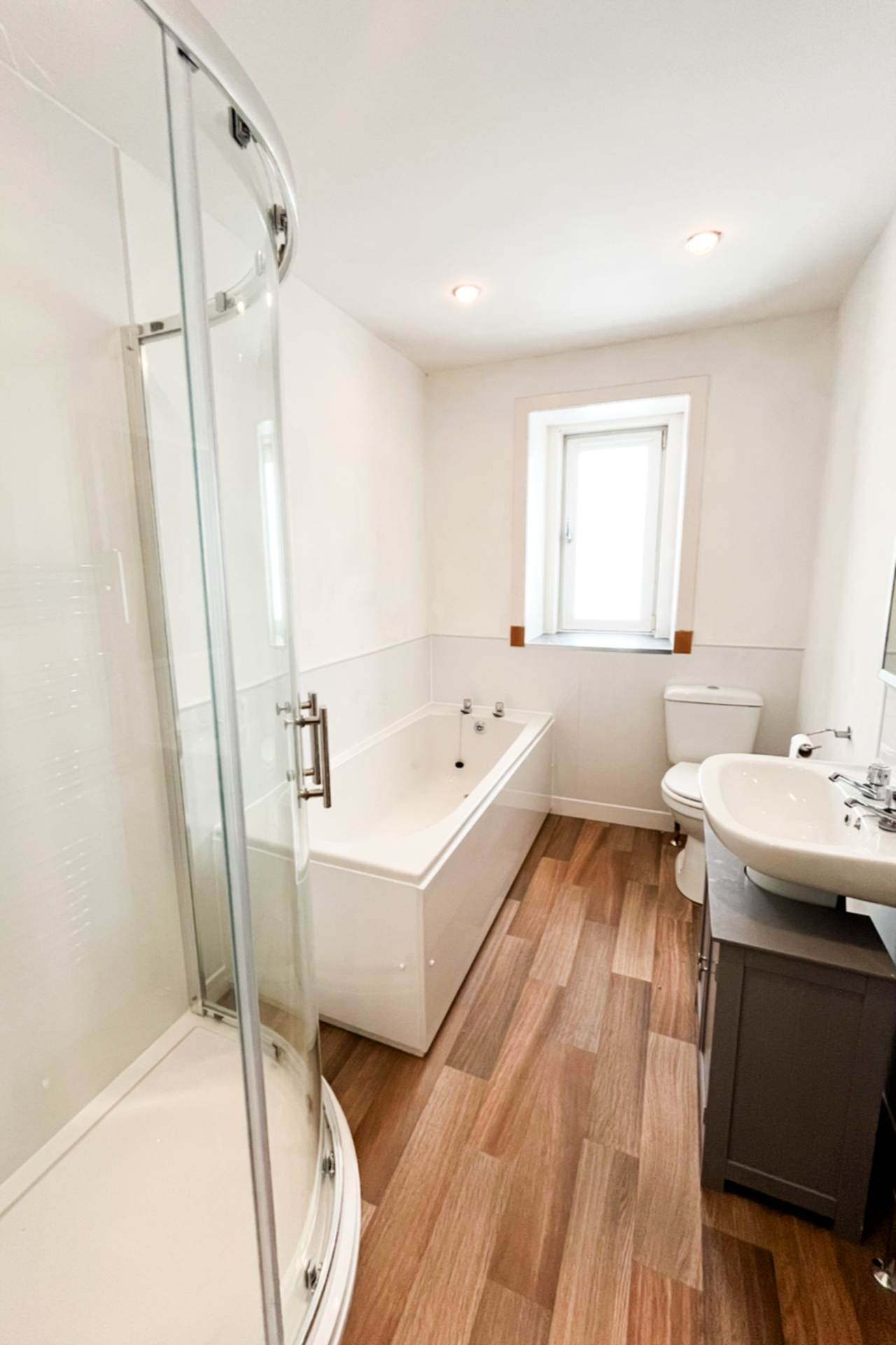 Additional Property Image 3 bedroom Flat for sale in Stewarton 11