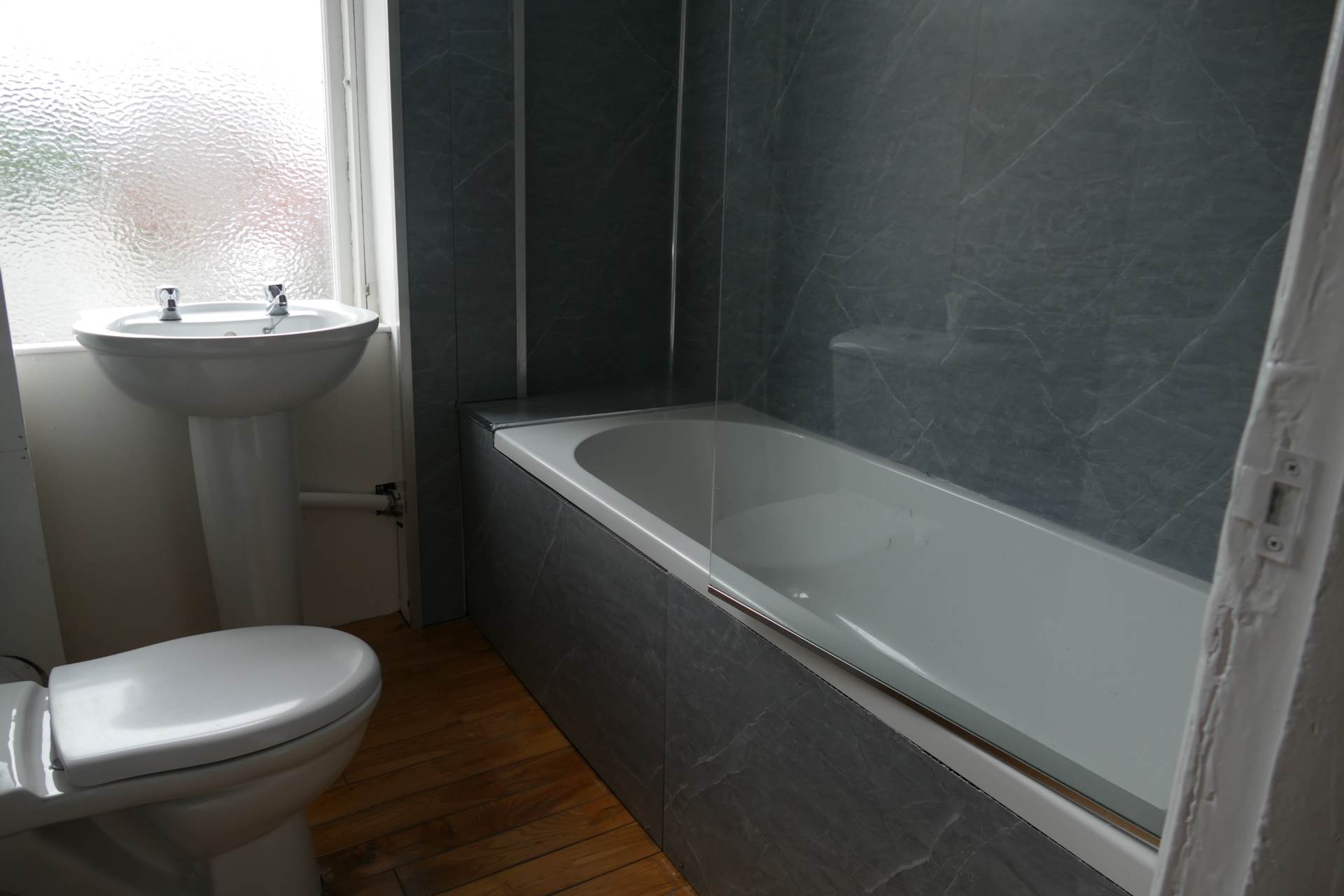 Additional Property Image 2 bedroom Flat to rent in Glasgow 8