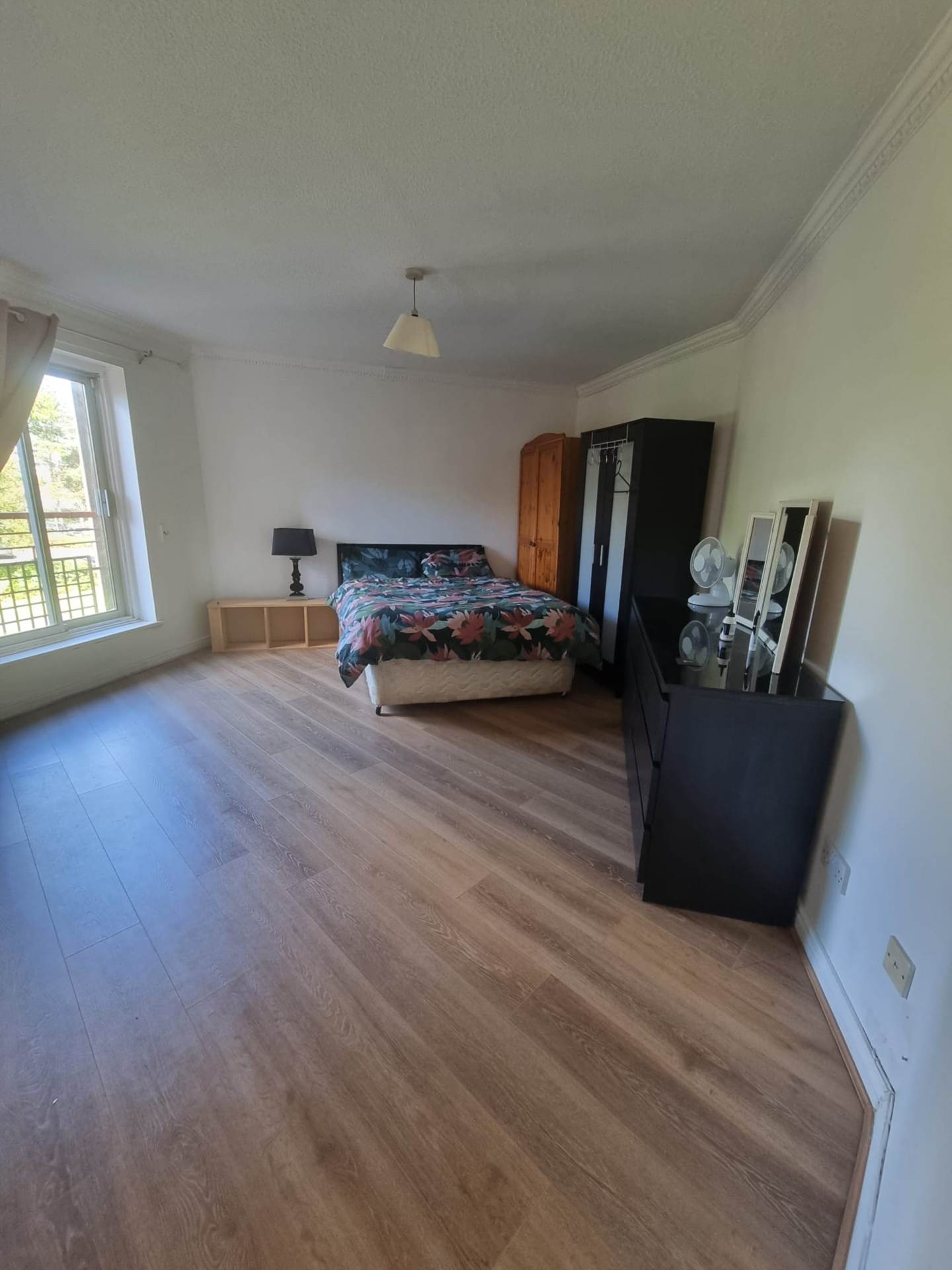 Additional Property Image 3 bedroom Flat for sale in Glasgow 7