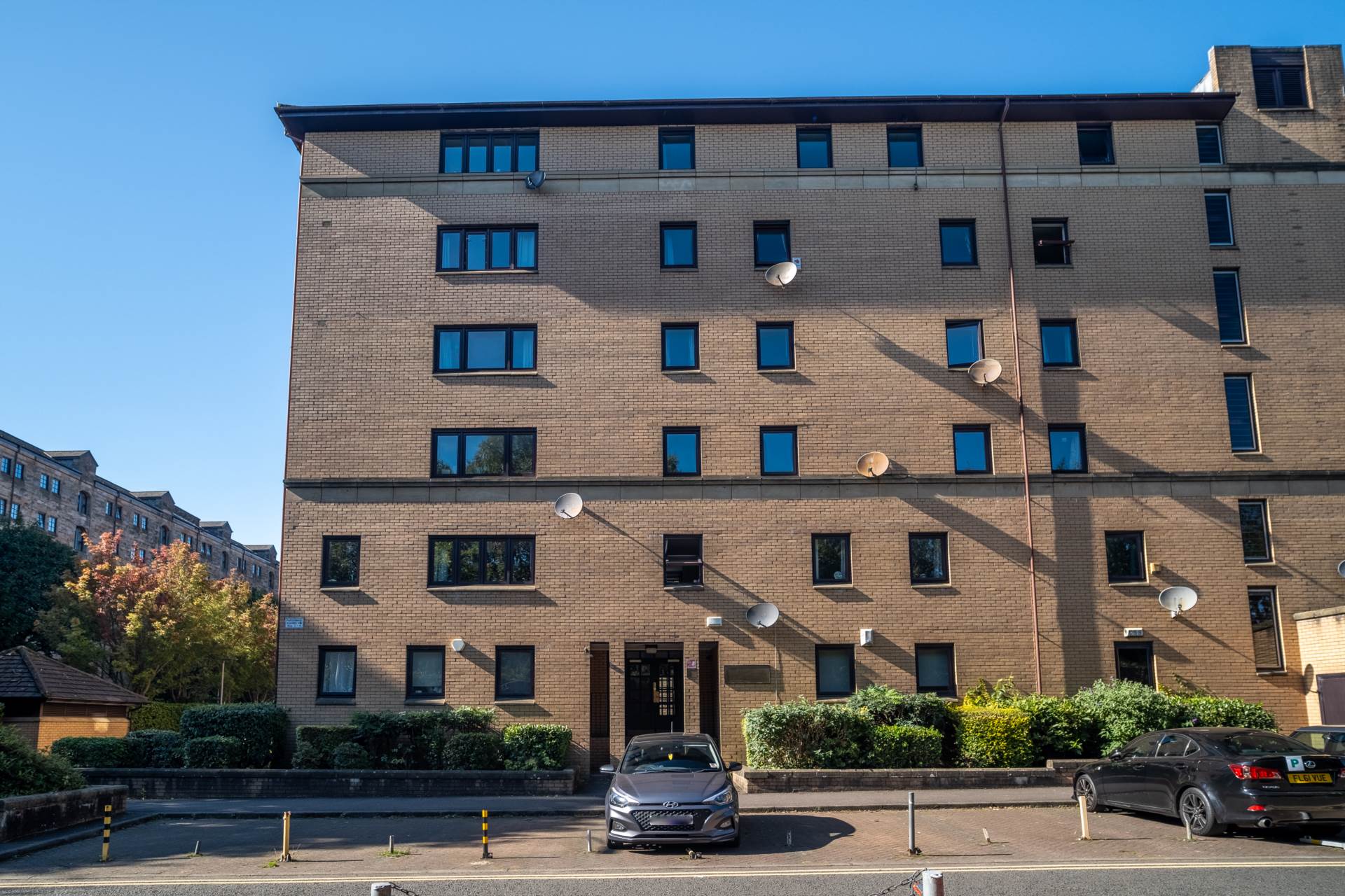 2 bedroom Flat to rent in Glasgow