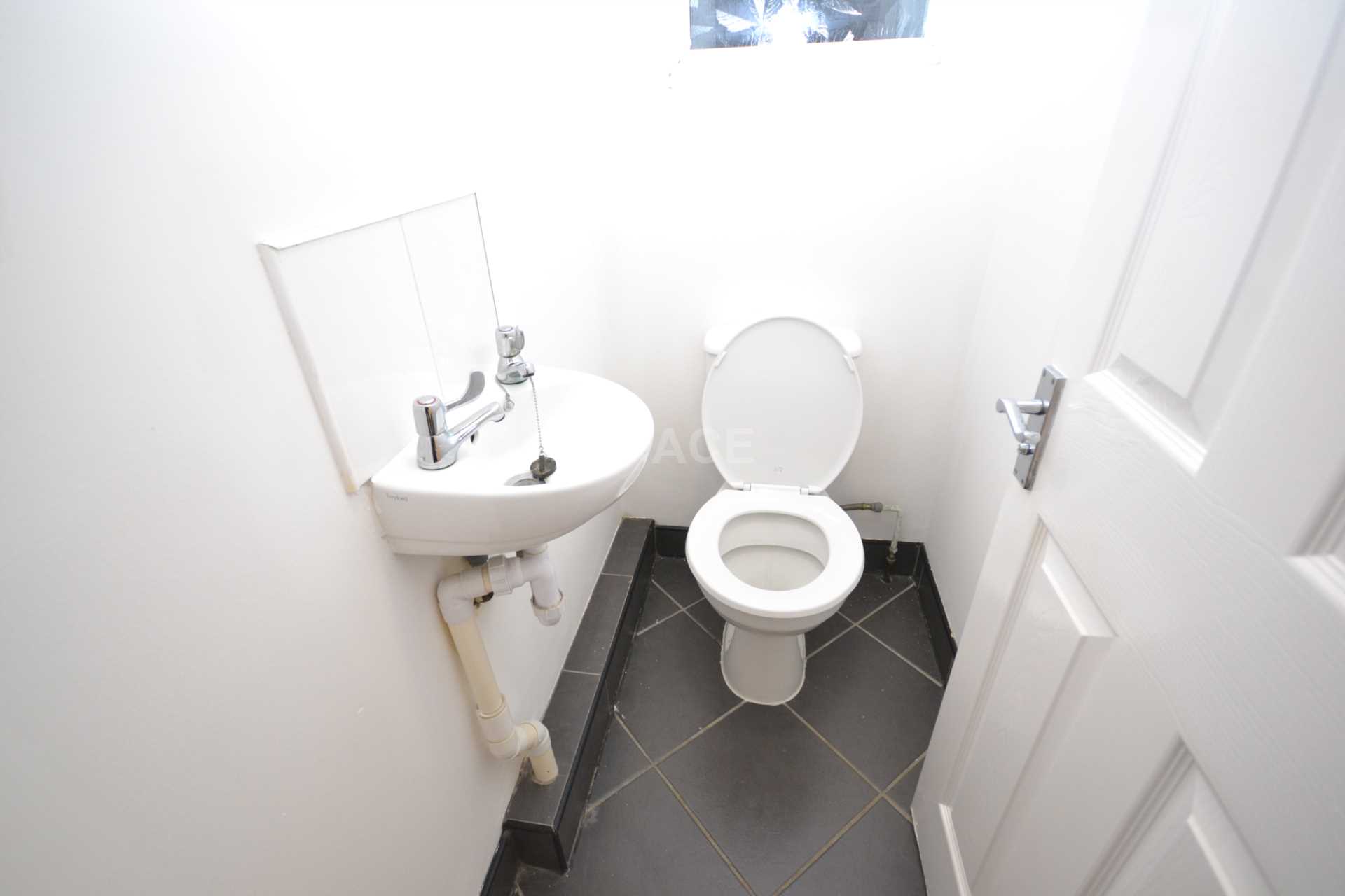 Additional Property Image 6 bedroom Terraced to rent in Reading 11