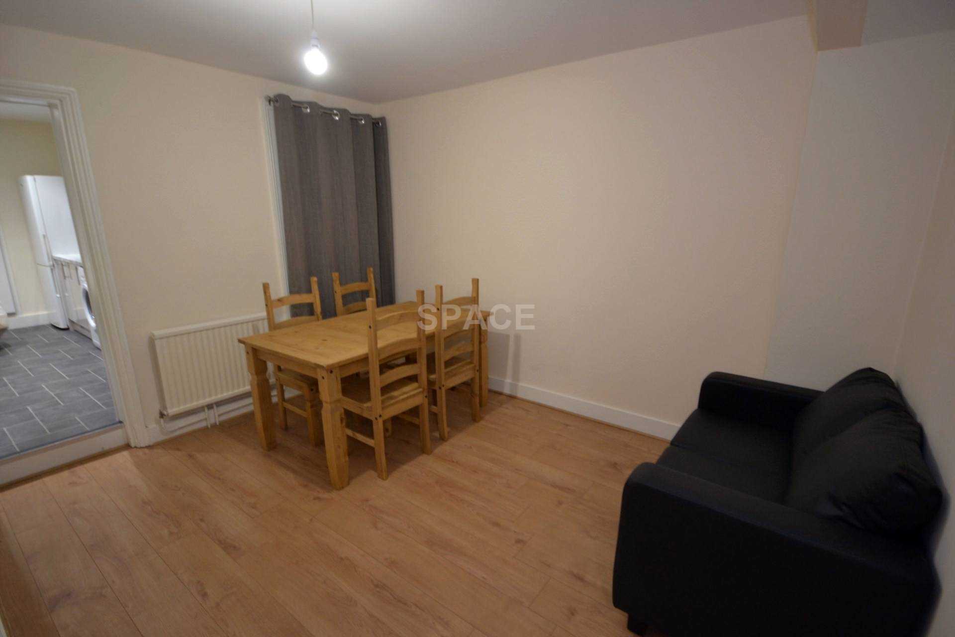 Additional Property Image 4 bedroom End of Terrace to rent in Reading 3