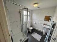 6 bedroom Terraced to rent in Reading