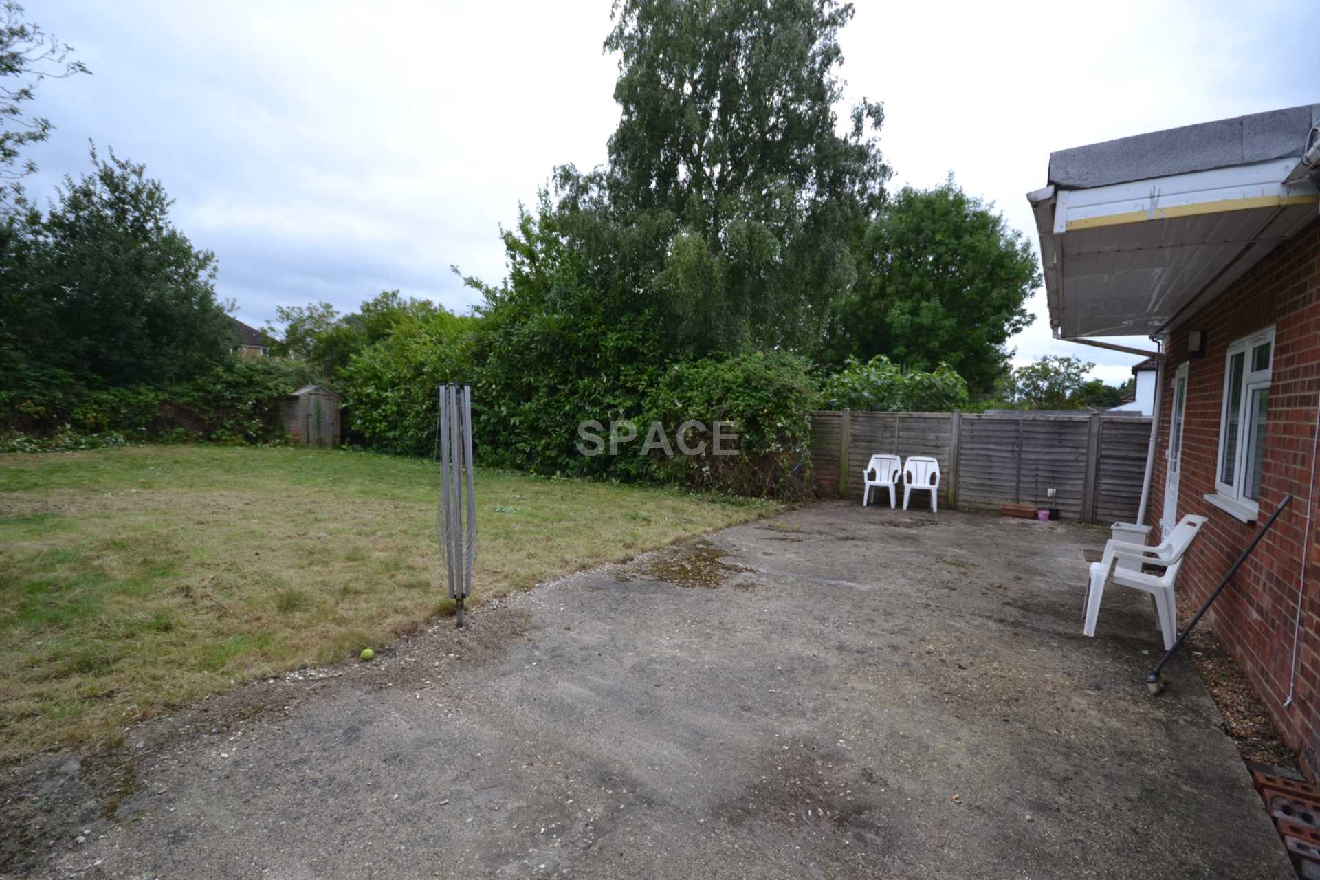 Additional Property Image 4 bedroom Semi Detached to rent in Reading 3