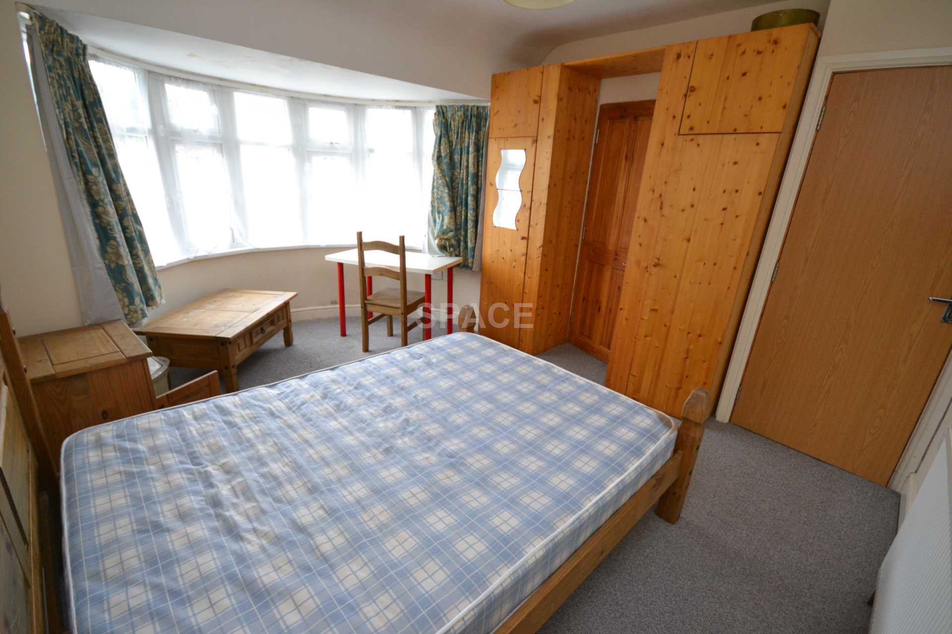 Additional Property Image 4 bedroom Semi Detached to rent in Reading 10