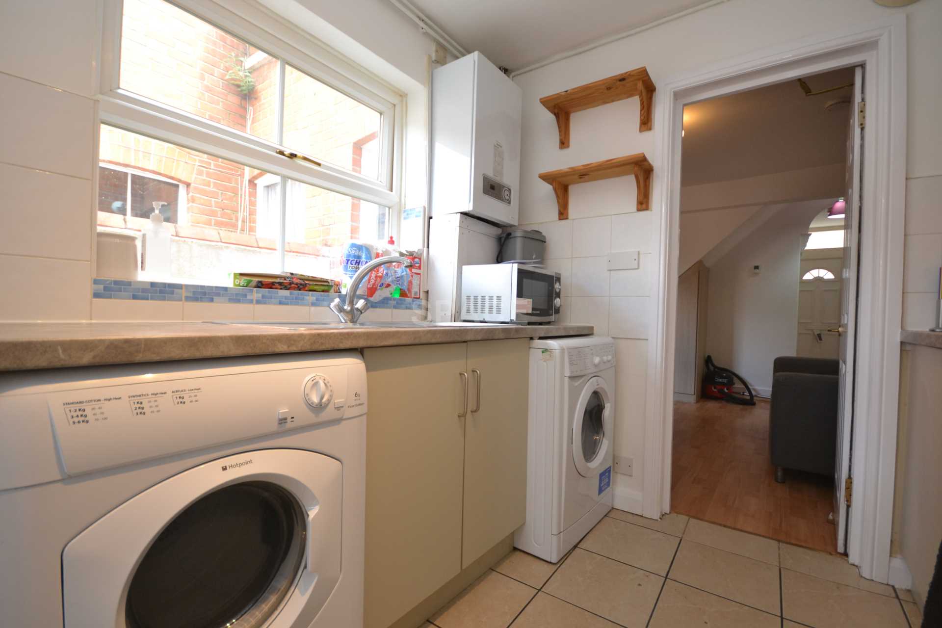 Additional Property Image 4 bedroom Terraced to rent in Reading 5