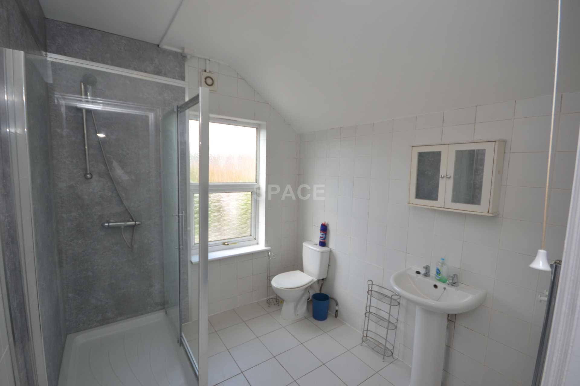 Additional Property Image 4 bedroom Terraced to rent in Reading 10