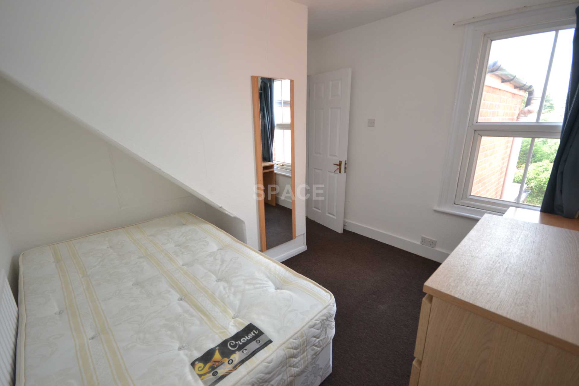 Additional Property Image 4 bedroom Terraced to rent in Reading 11