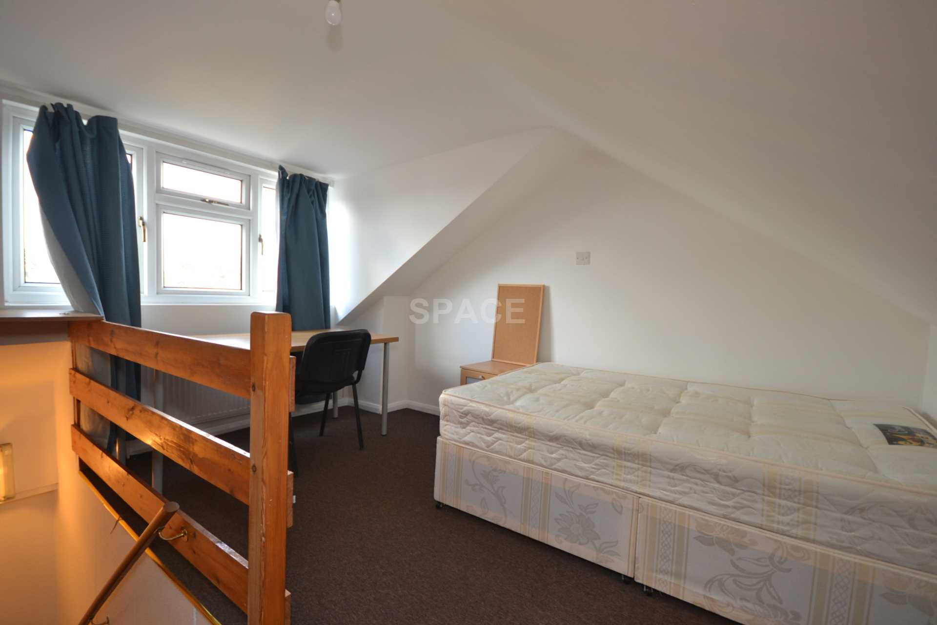 Additional Property Image 4 bedroom Terraced to rent in Reading 12