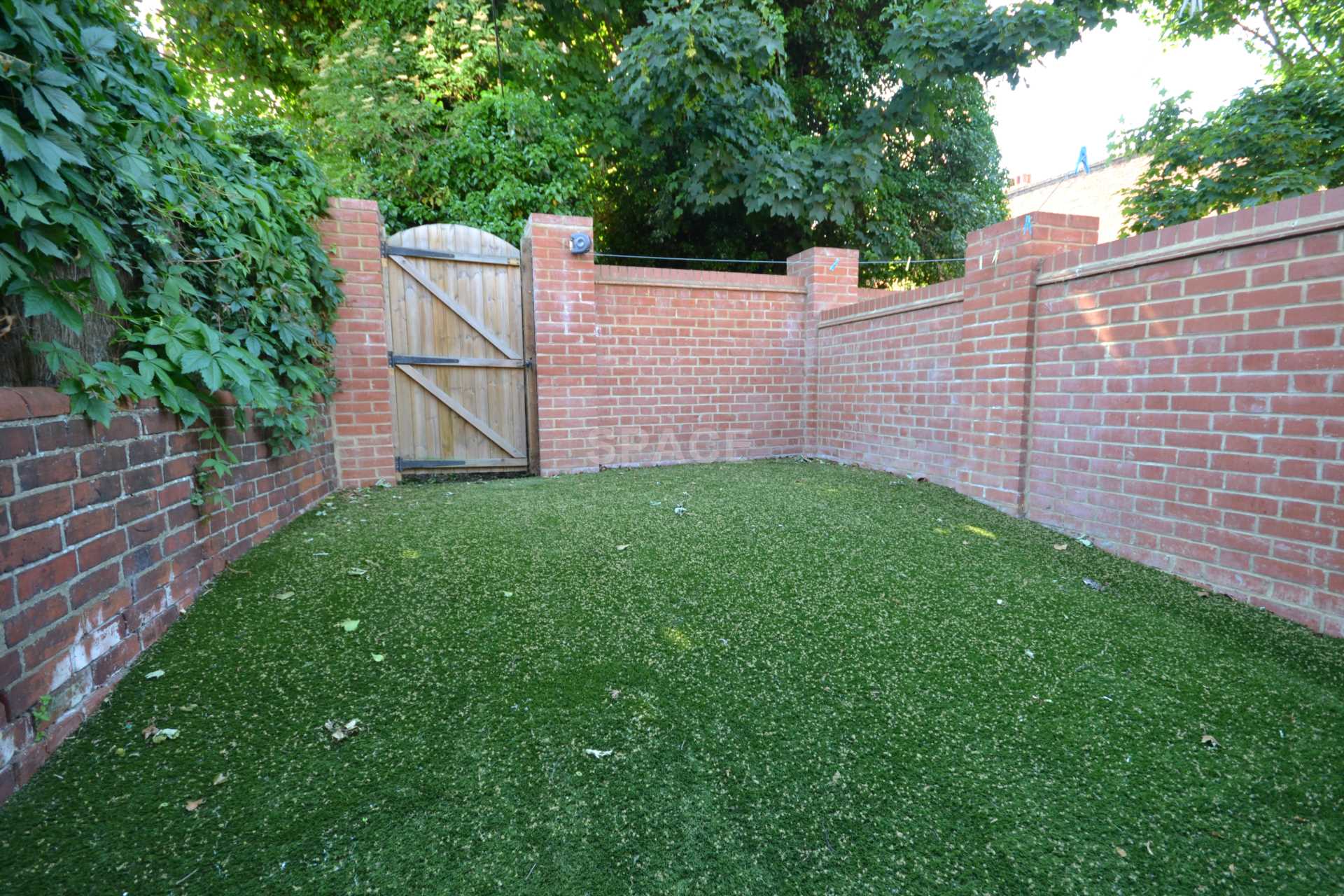 Additional Property Image 3 bedroom Terraced to rent in Reading 6