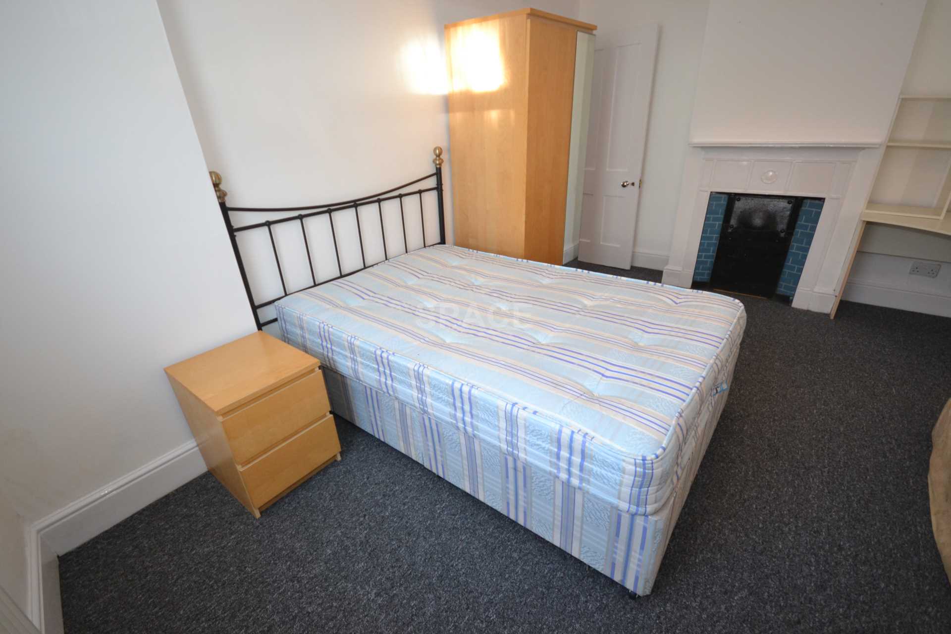 Additional Property Image 4 bedroom End of Terrace to rent in Reading 6