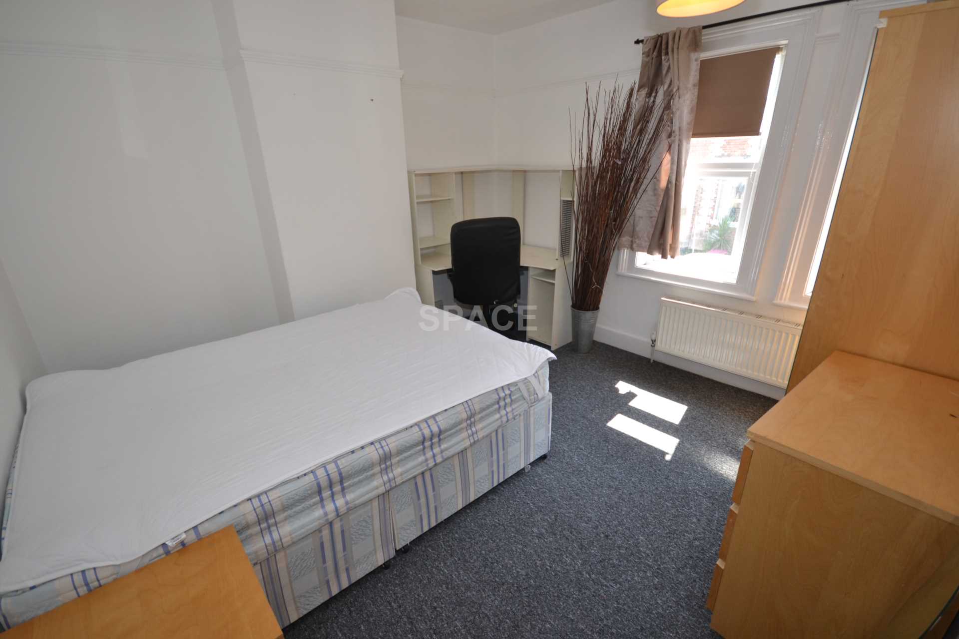 Additional Property Image 4 bedroom End of Terrace to rent in Reading 7