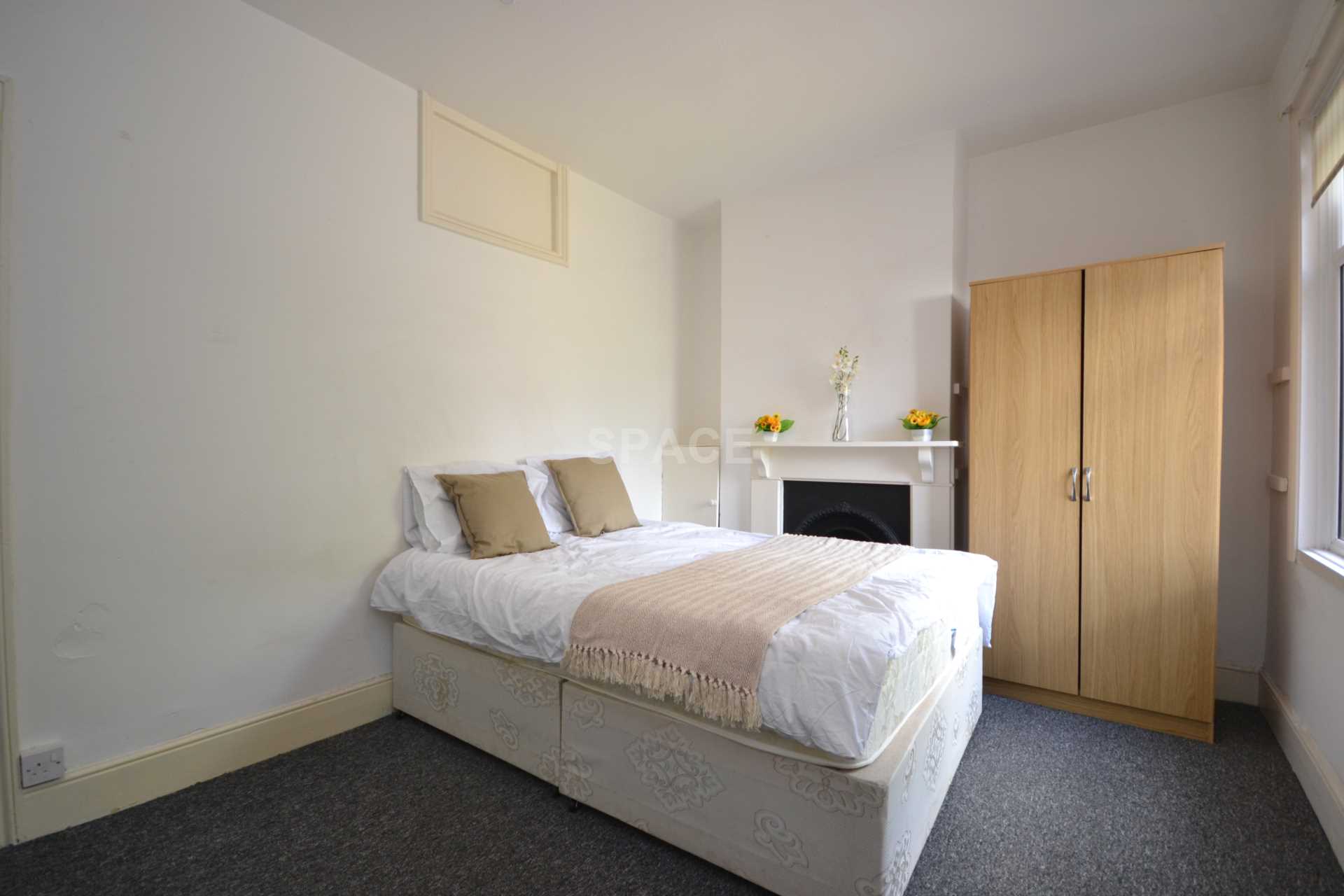 Additional Property Image 5 bedroom End of Terrace to rent in Reading 5