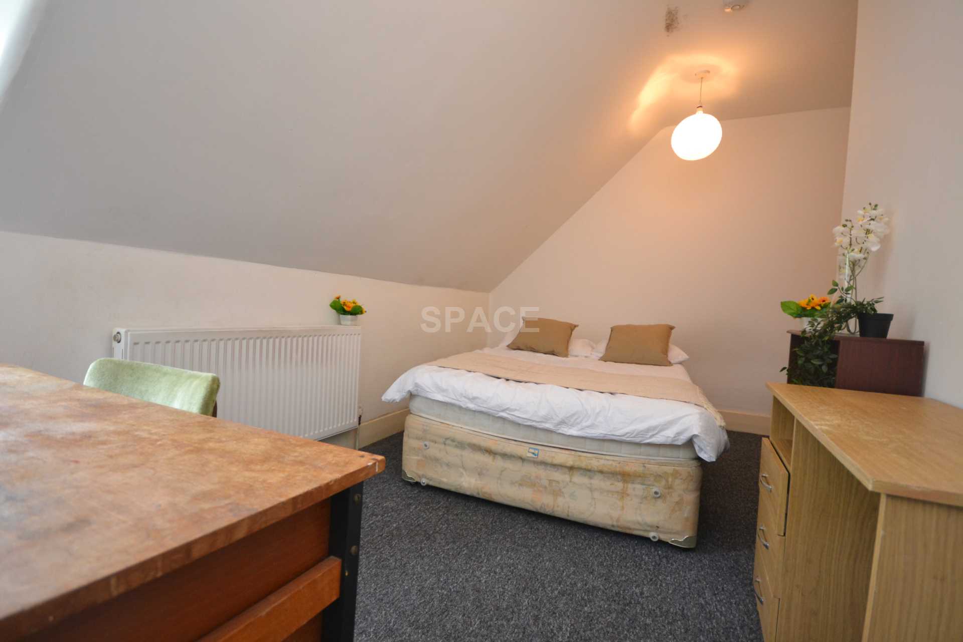 Additional Property Image 5 bedroom End of Terrace to rent in Reading 7