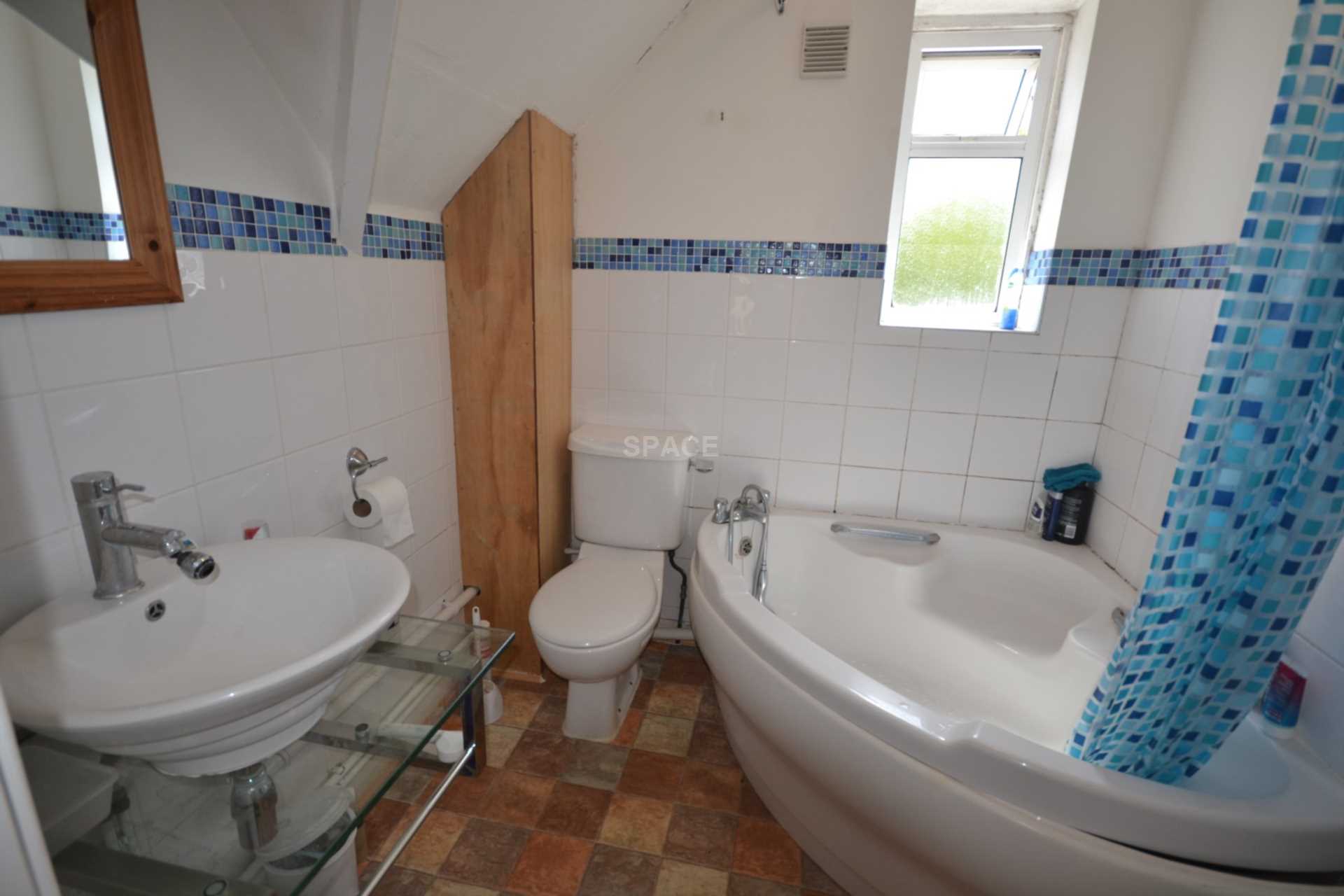 Additional Property Image 4 bedroom Terraced to rent in Reading 4