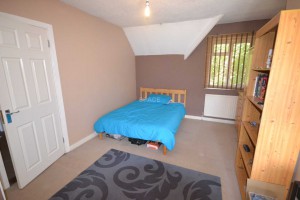 4 bedroom Terraced to rent in Reading