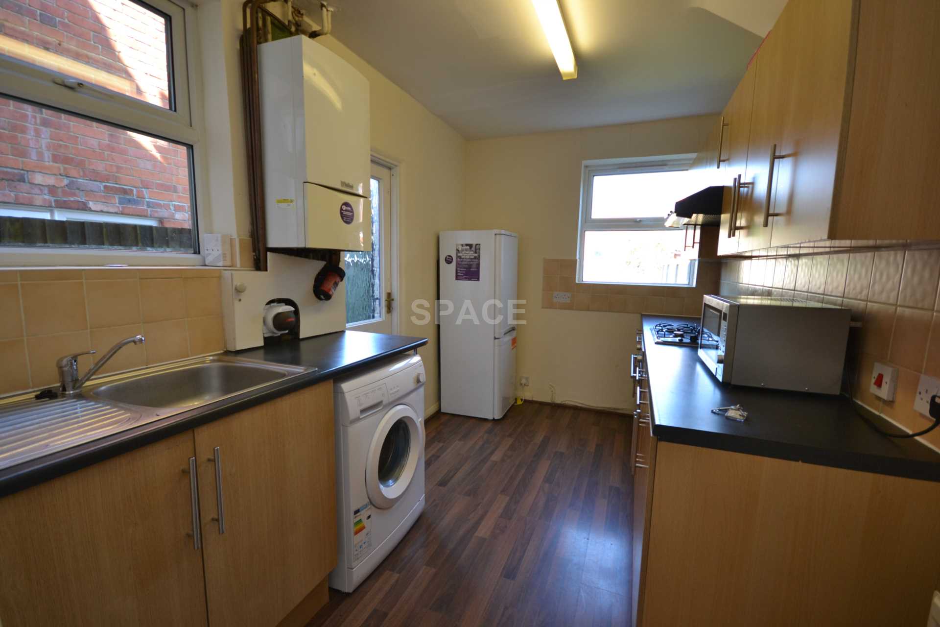 Additional Property Image 3 bedroom Terraced to rent in Reading 5