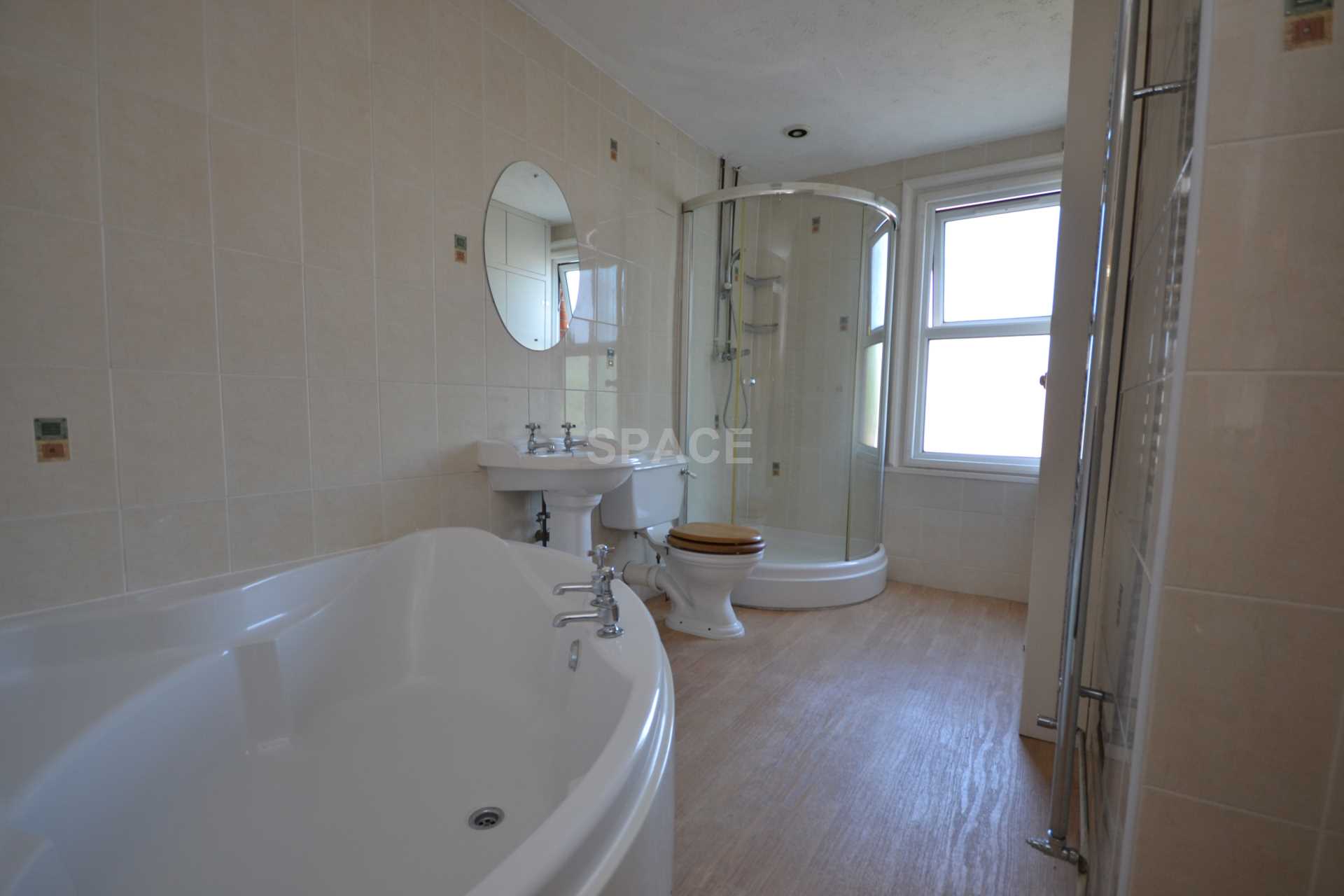 Additional Property Image 3 bedroom Terraced to rent in Reading 8