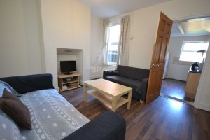 3 bedroom Terraced to rent in Reading