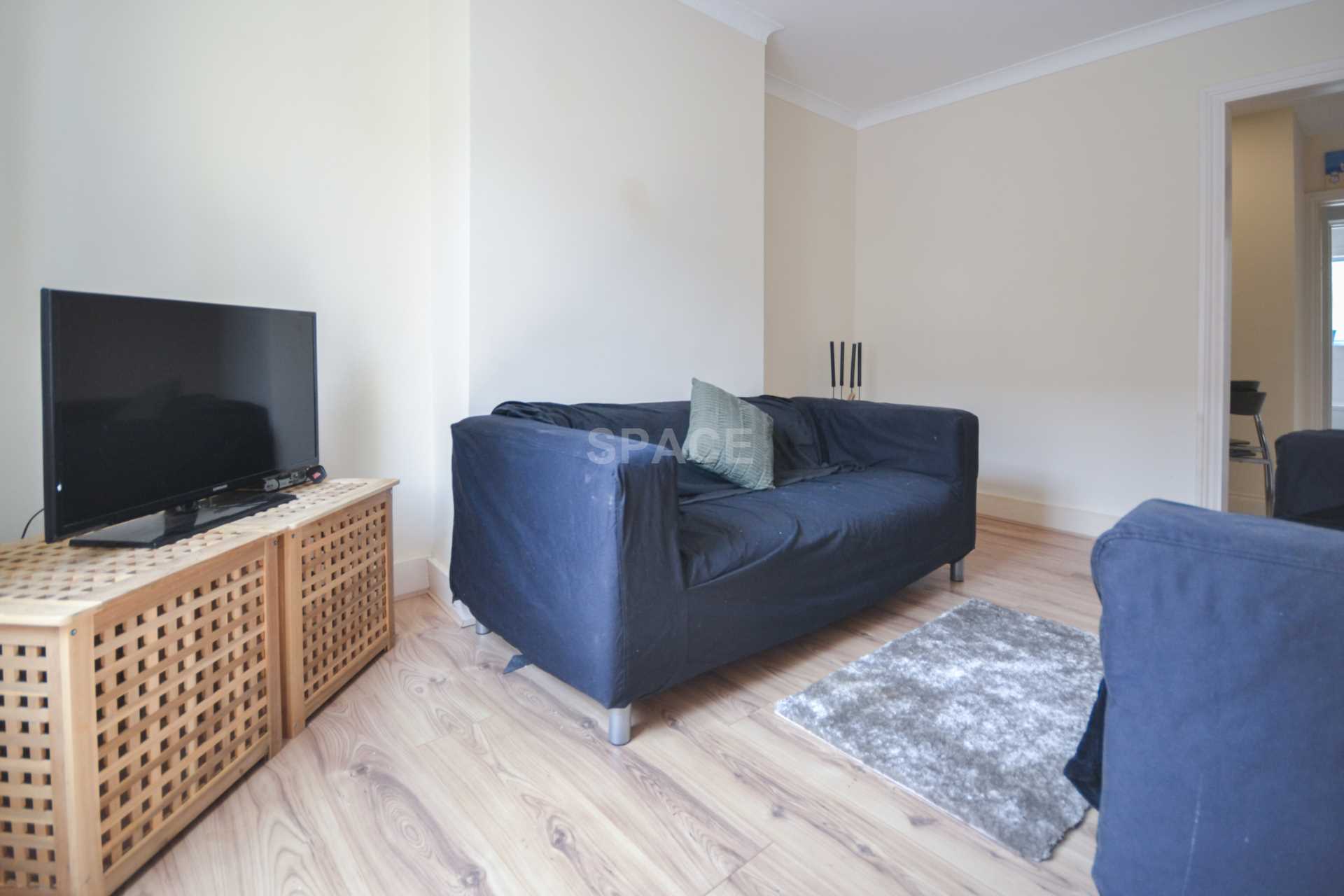 Additional Property Image 4 bedroom End of Terrace to rent in Reading 2