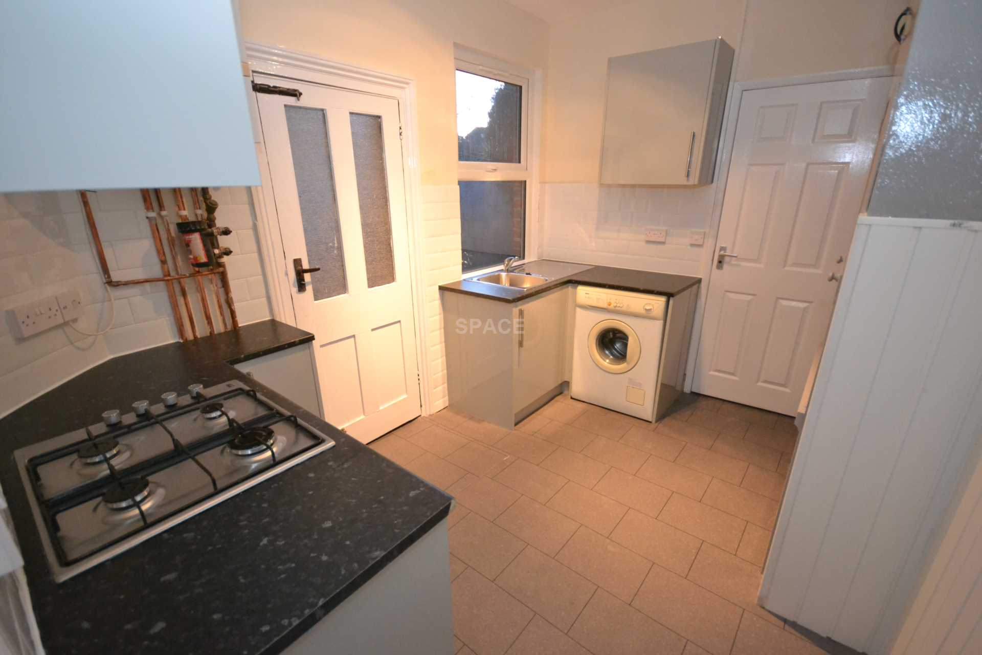 Additional Property Image 4 bedroom Terraced to rent in Reading 2