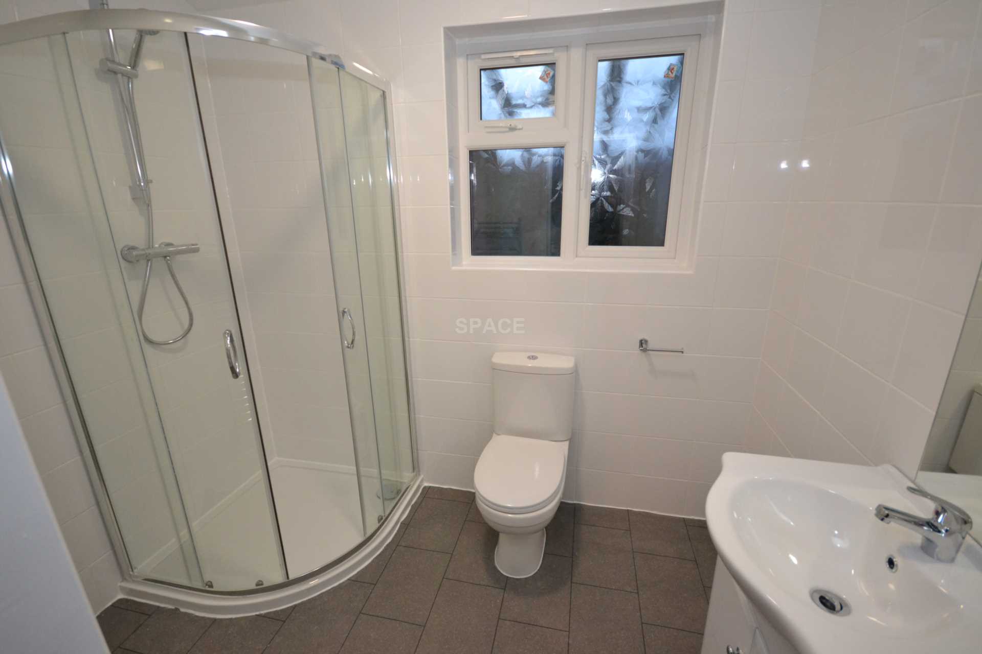 Additional Property Image 4 bedroom Terraced to rent in Reading 8
