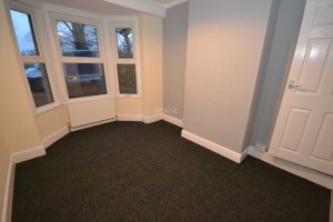 4 bedroom Terraced to rent in Reading