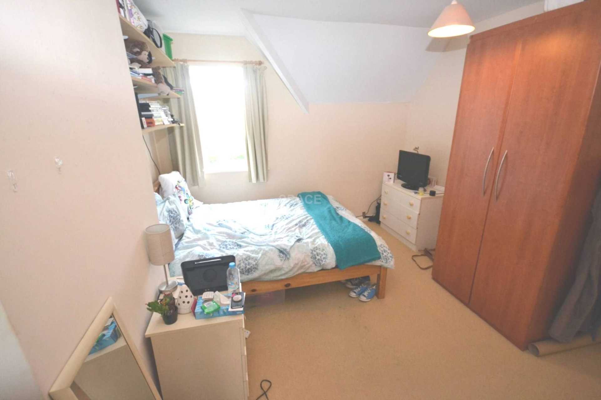 Additional Property Image 4 bedroom Terraced to rent in Reading 6