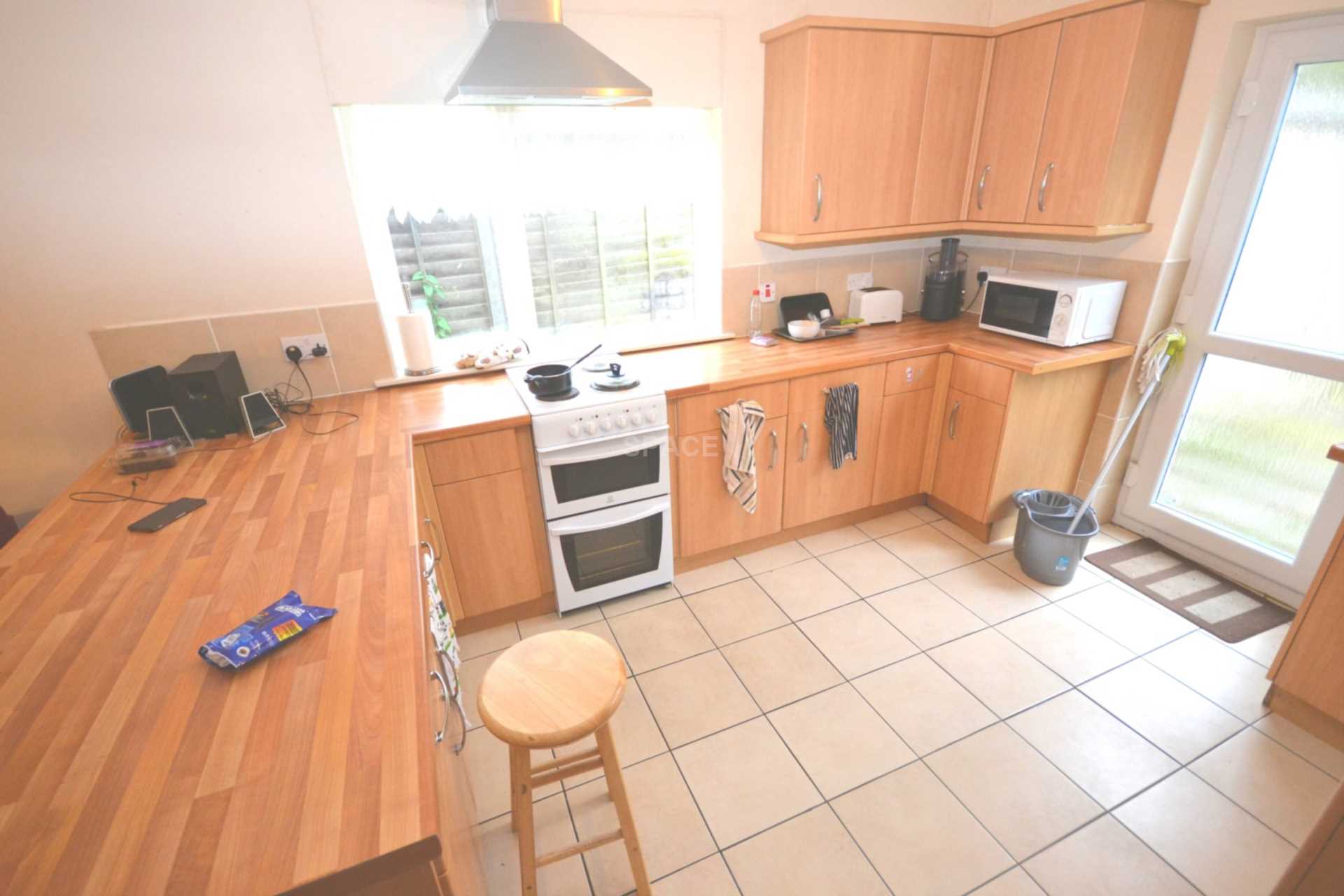 Additional Property Image 4 bedroom Terraced to rent in Reading 8