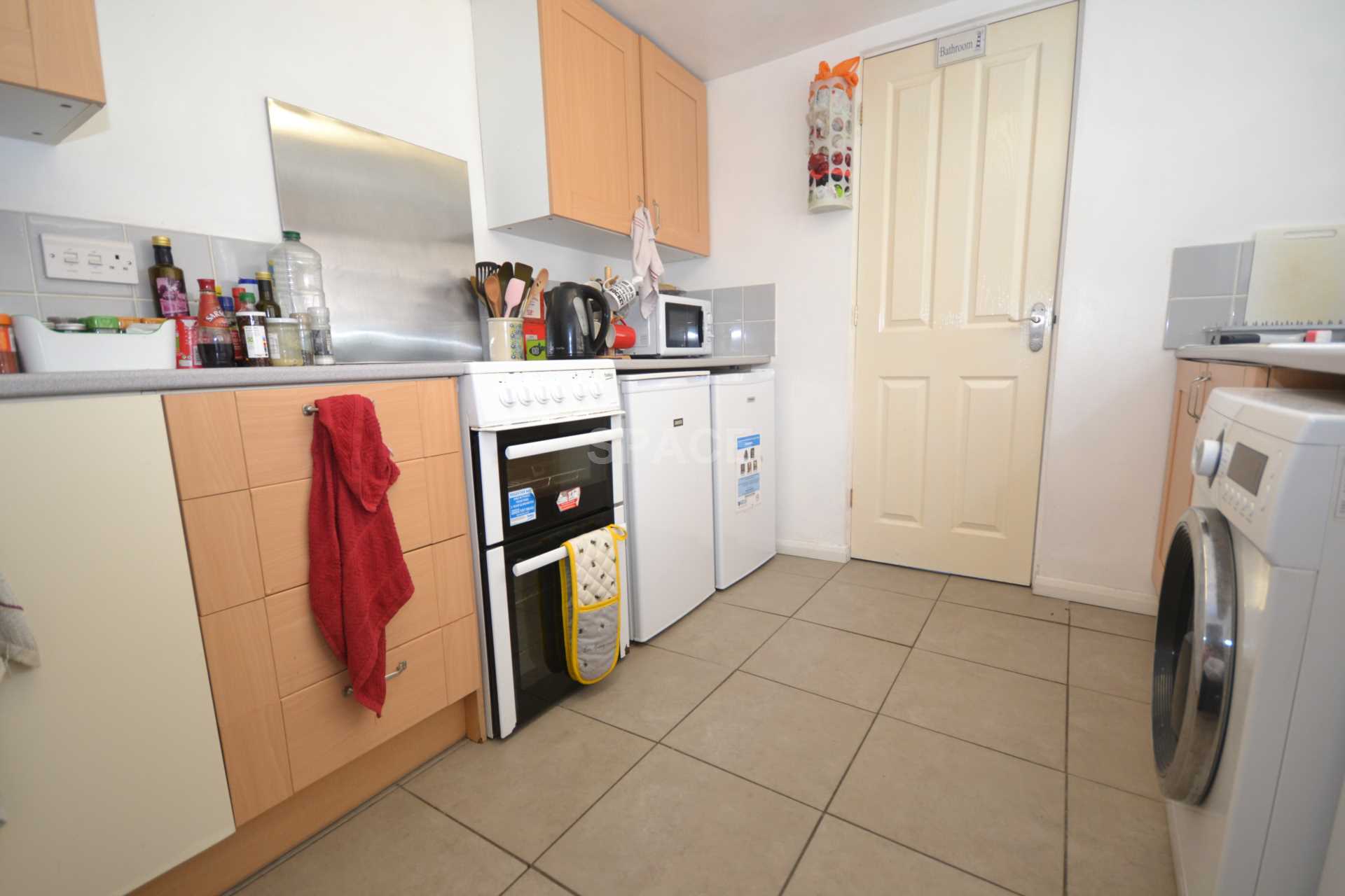 Additional Property Image 4 bedroom Terraced to rent in Reading 4