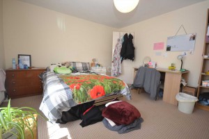 4 bedroom Terraced to rent in Reading