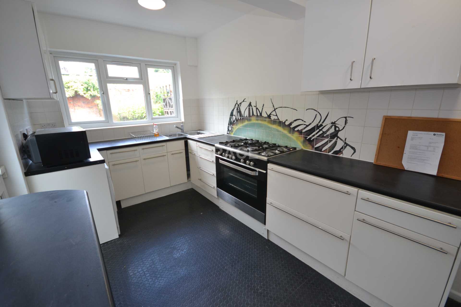 Additional Property Image 6 bedroom Terraced to rent in Reading 2